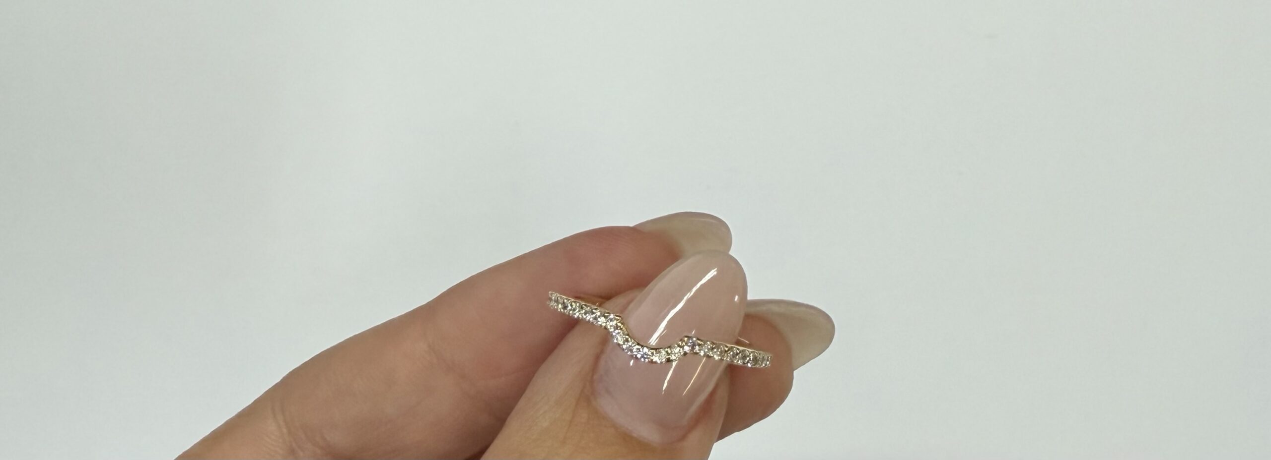 14k Yellow Gold 23 Stone Genuine .20 Cttw Round Brilliant Cut Diamond Fitted Band - Image 50