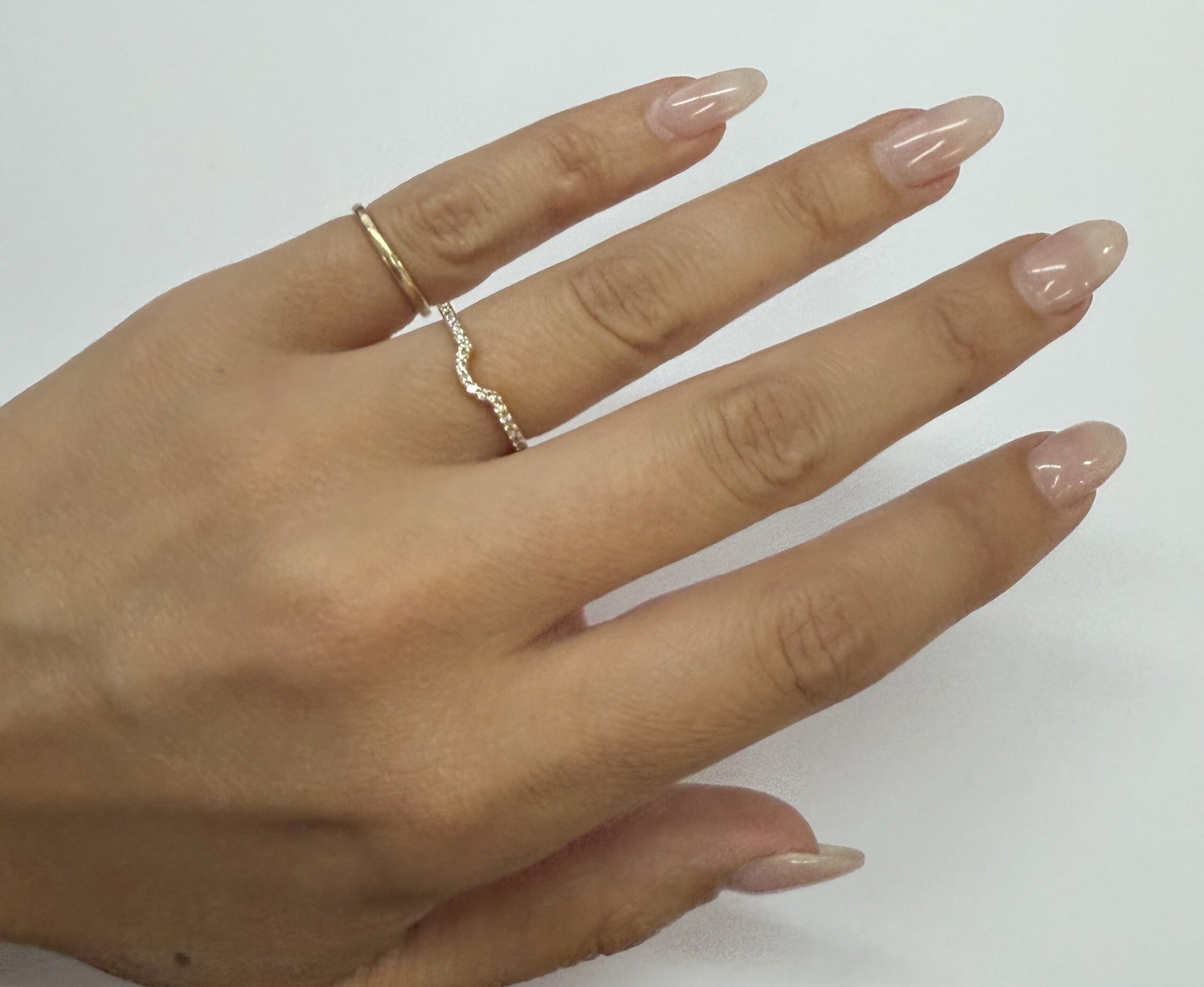 14k Yellow Gold 23 Stone Genuine .20 Cttw Round Brilliant Cut Diamond Fitted Band - Image 41