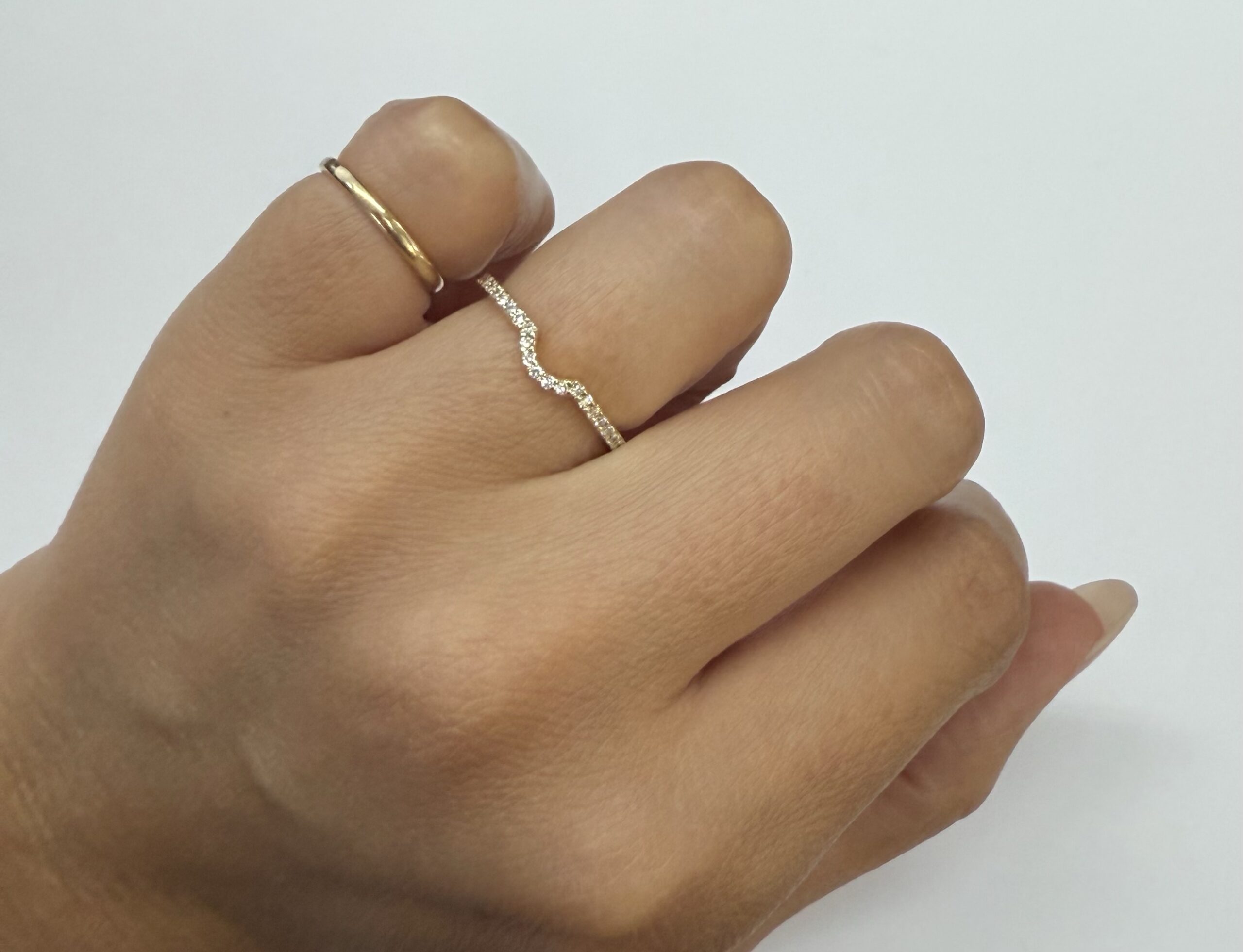 14k Yellow Gold 23 Stone Genuine .20 Cttw Round Brilliant Cut Diamond Fitted Band - Image 40