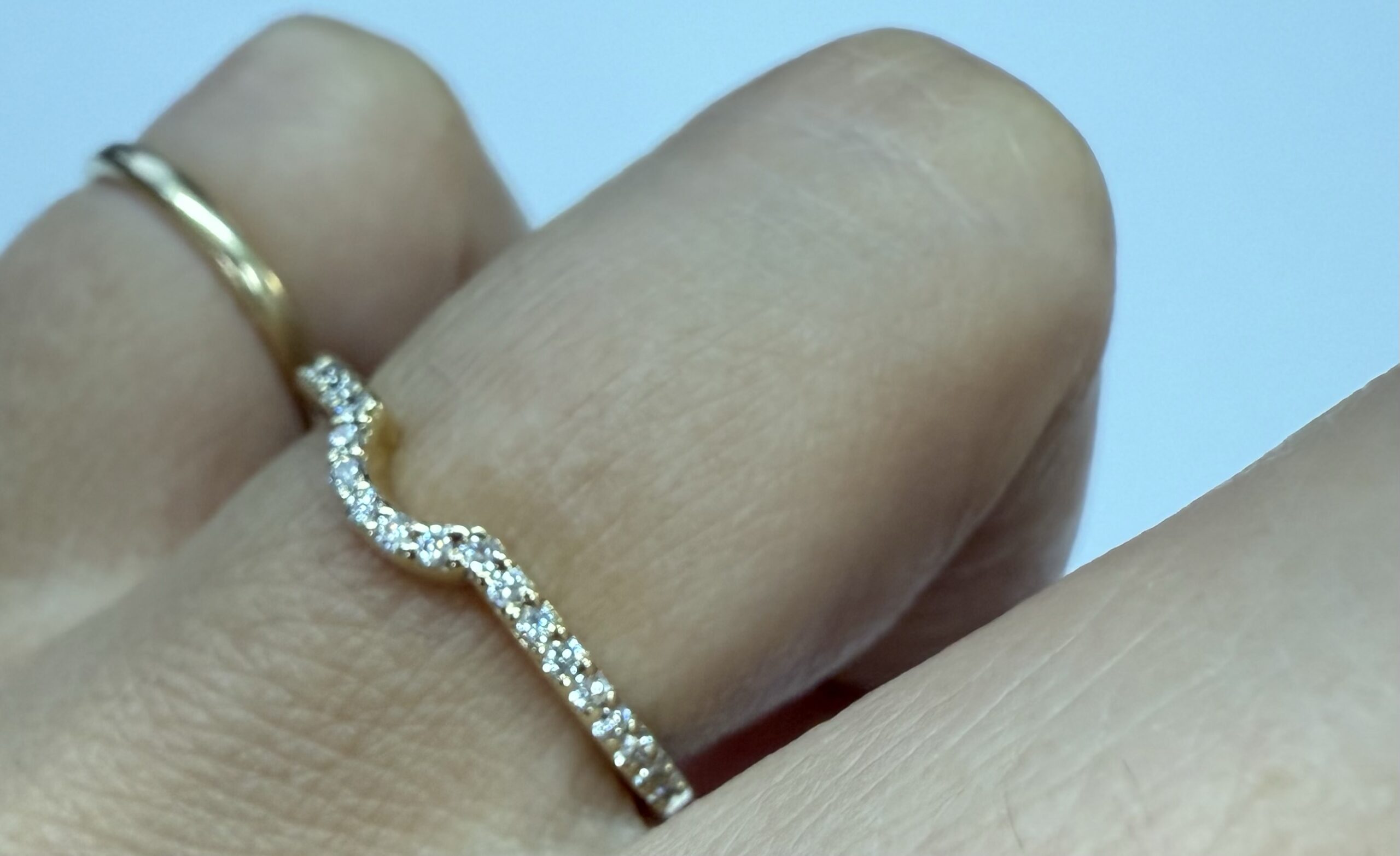 14k Yellow Gold 23 Stone Genuine .20 Cttw Round Brilliant Cut Diamond Fitted Band - Image 36