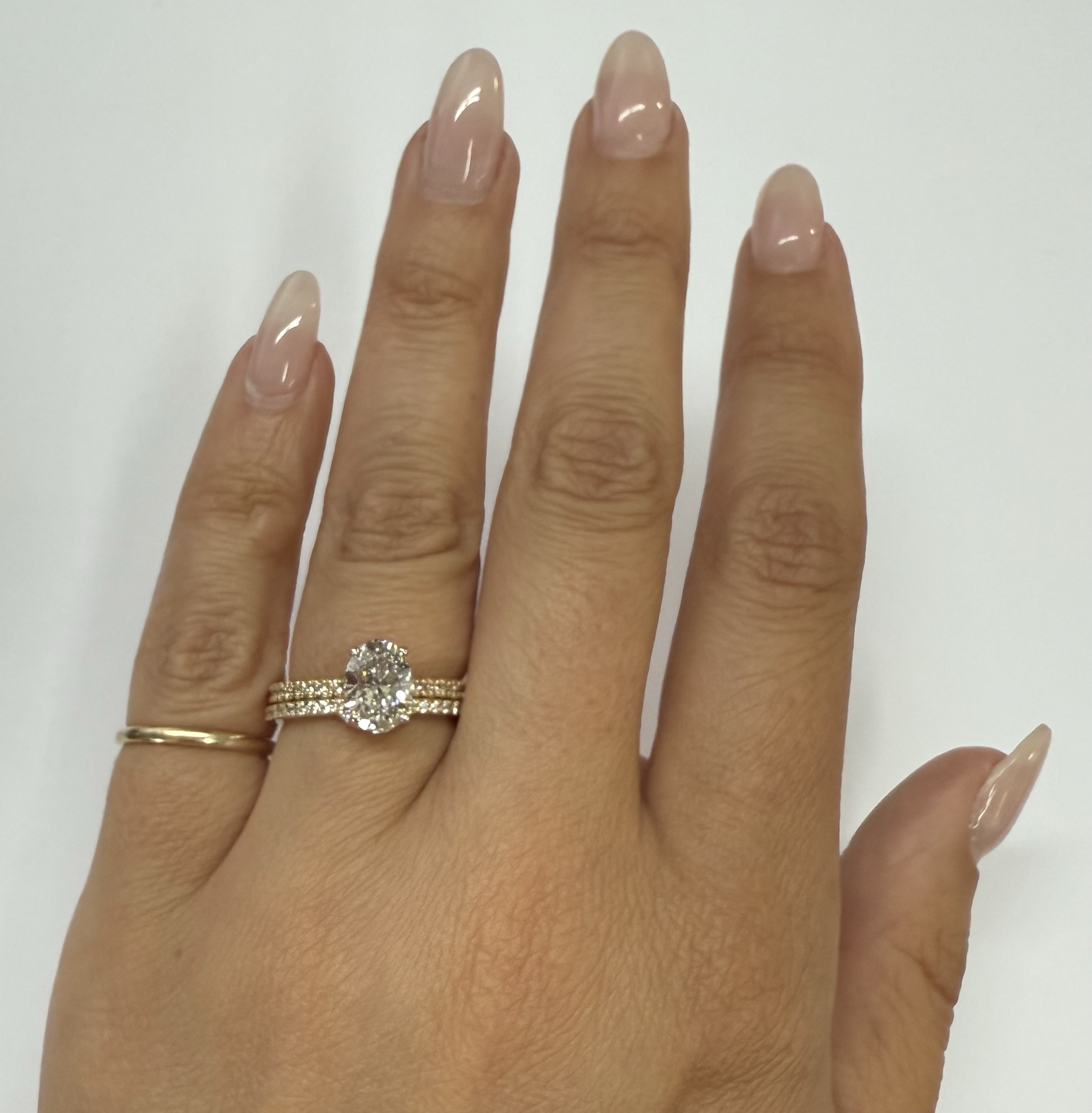 14k Yellow Gold 23 Stone Genuine .20 Cttw Round Brilliant Cut Diamond Fitted Band - Image 20