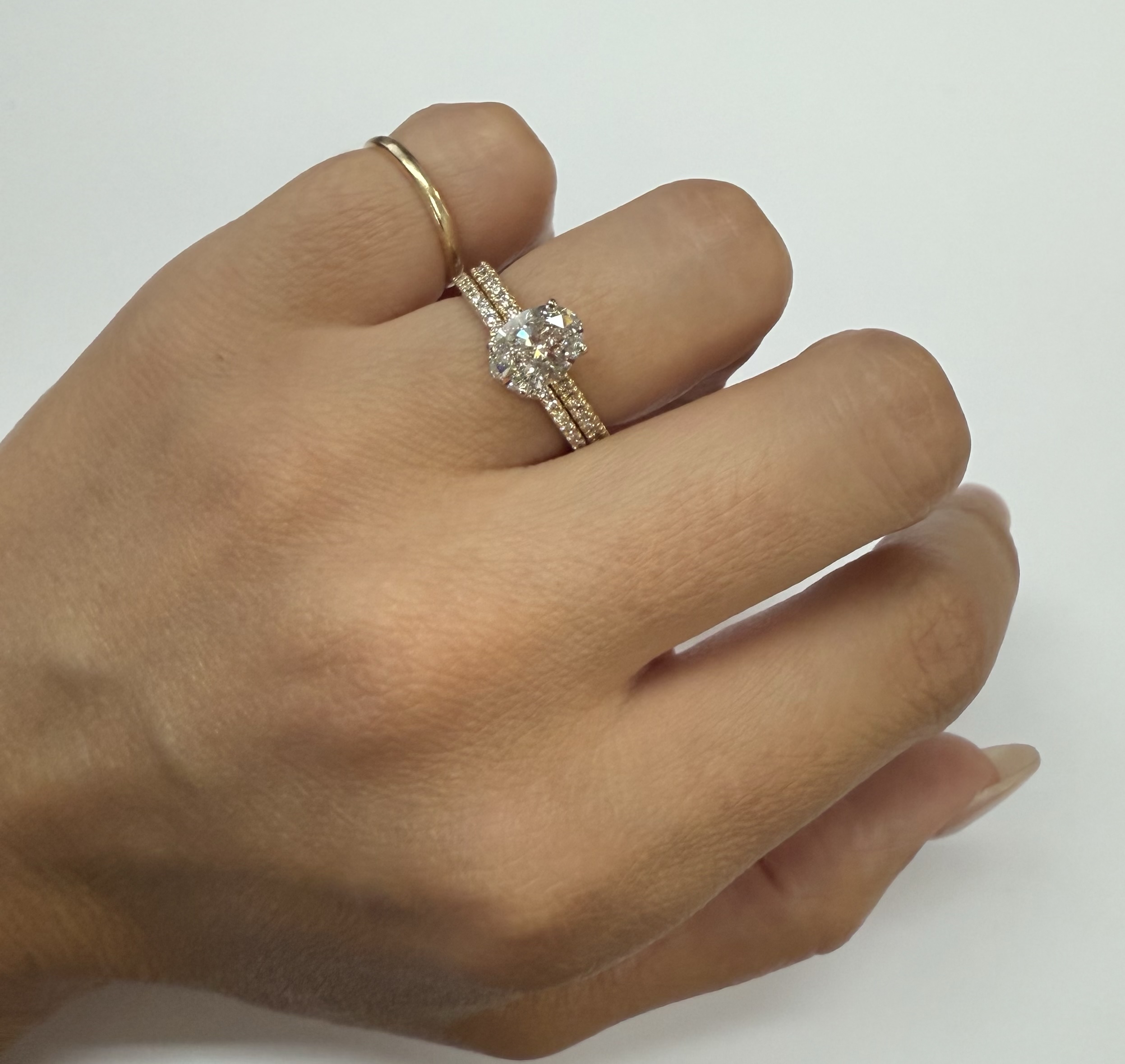 14k Yellow Gold 23 Stone Genuine .20 Cttw Round Brilliant Cut Diamond Fitted Band - Image 17