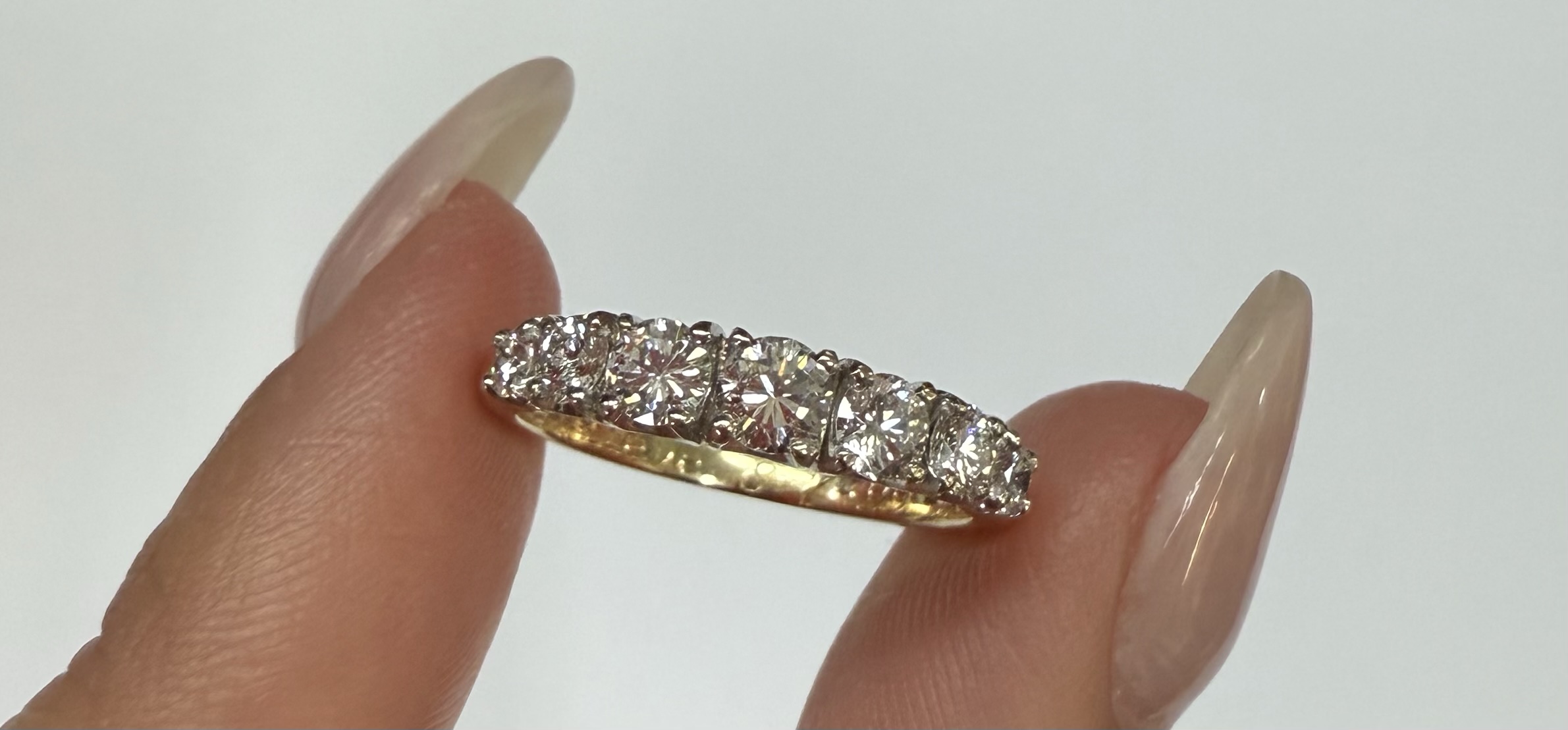 Vintage 14k White & Yellow Seven Stone Genuine 3/4 Cttw Round Brilliant Cut Diamond Graduated Band - Image 5