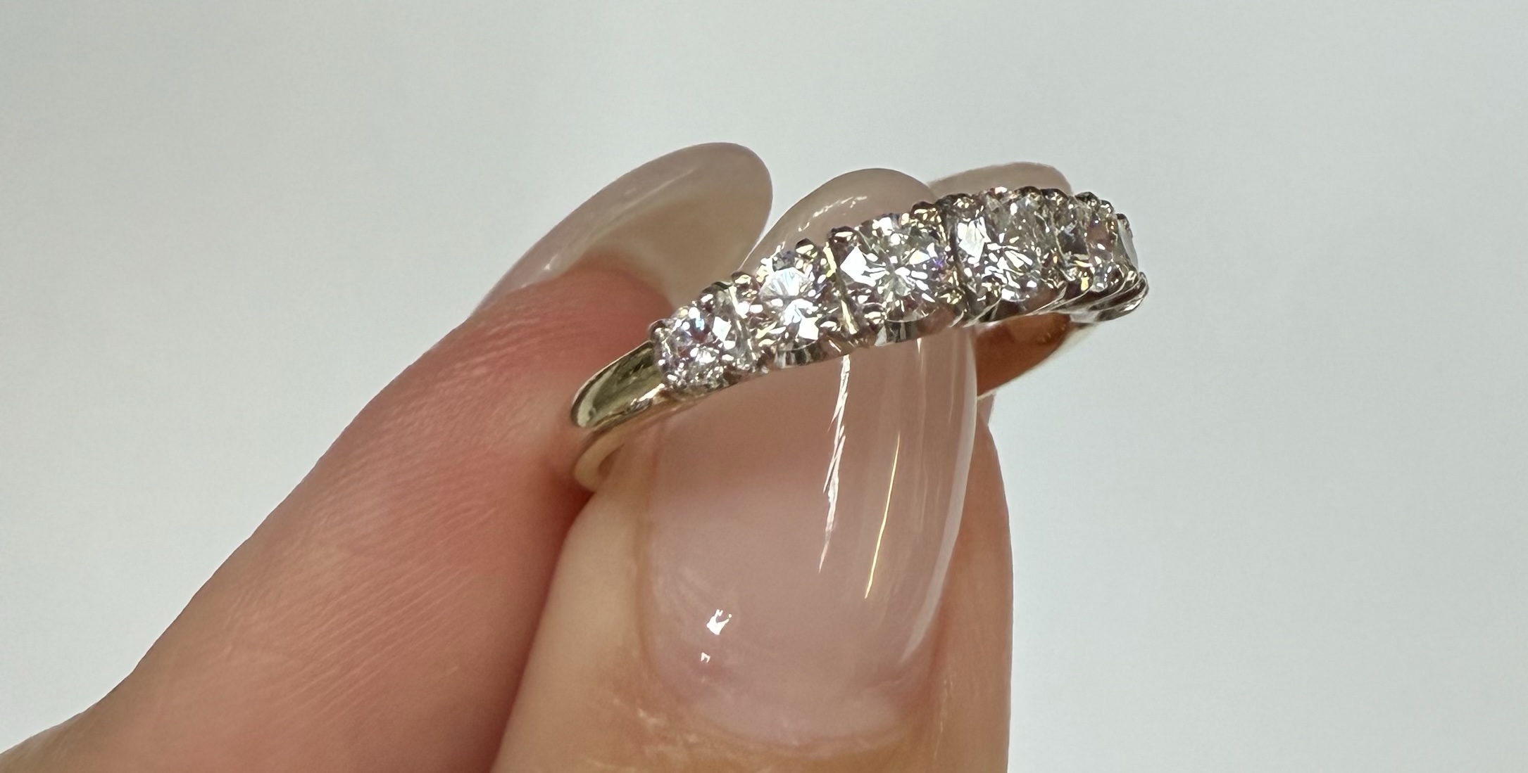 Vintage 14k White & Yellow Seven Stone Genuine 3/4 Cttw Round Brilliant Cut Diamond Graduated Band - Image 8