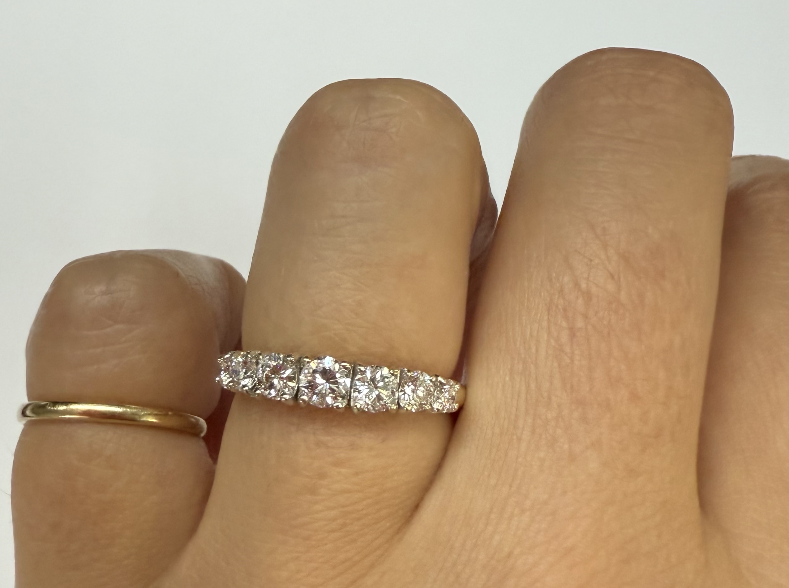 Vintage 14k White & Yellow Seven Stone Genuine 3/4 Cttw Round Brilliant Cut Diamond Graduated Band - Image 13