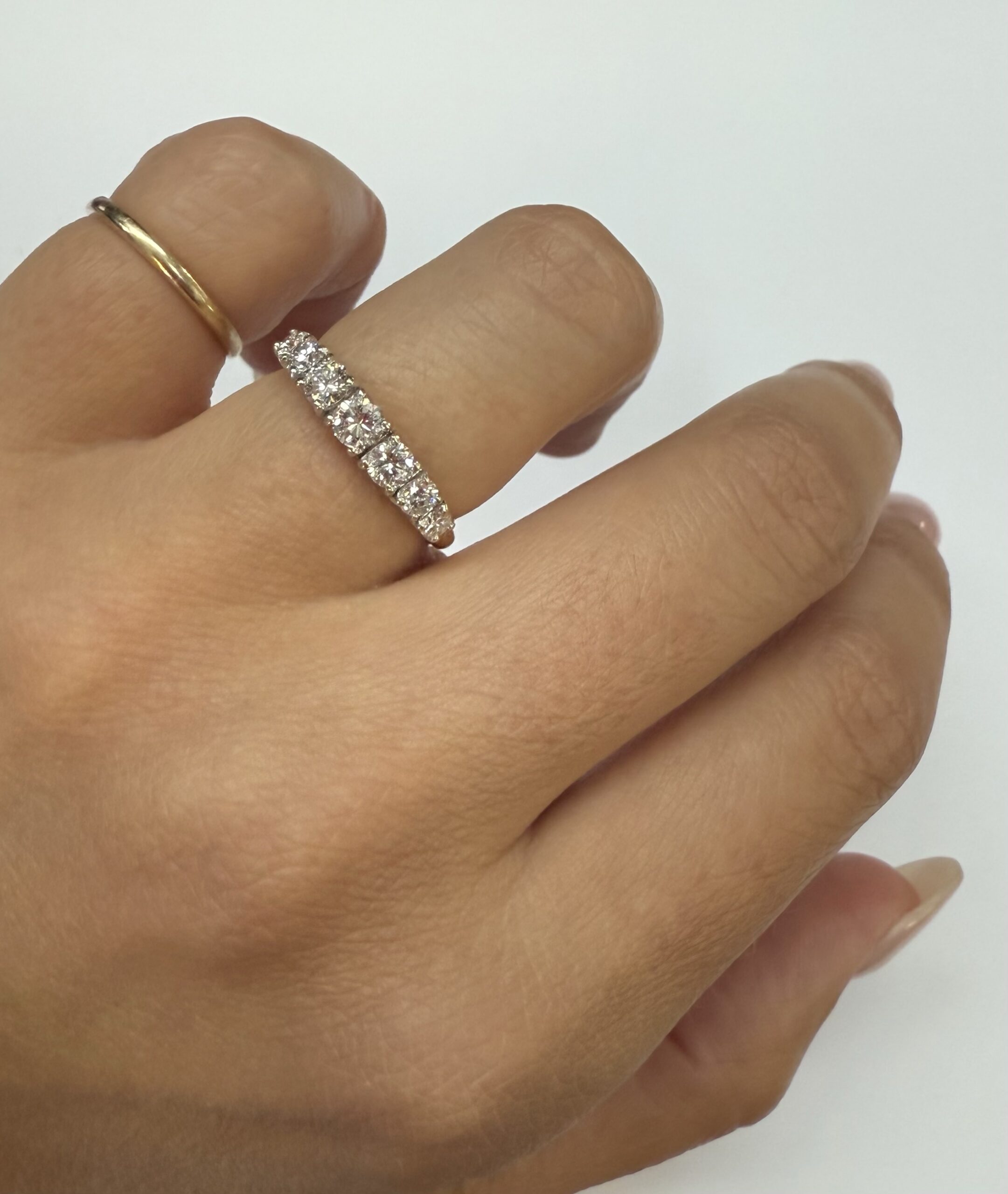 Vintage 14k White & Yellow Seven Stone Genuine 3/4 Cttw Round Brilliant Cut Diamond Graduated Band - Image 22