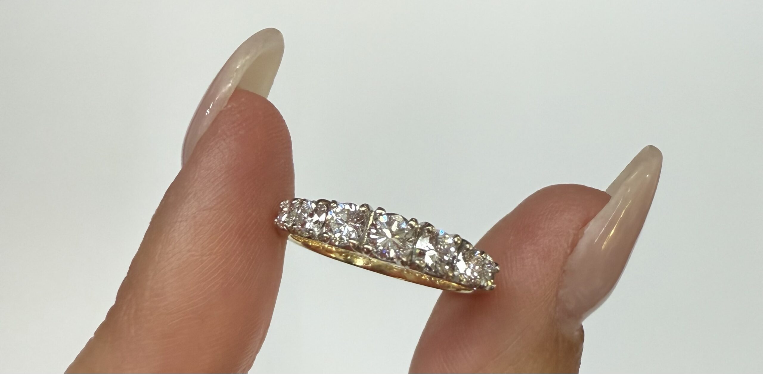 Vintage 14k White & Yellow Seven Stone Genuine 3/4 Cttw Round Brilliant Cut Diamond Graduated Band - Image 33