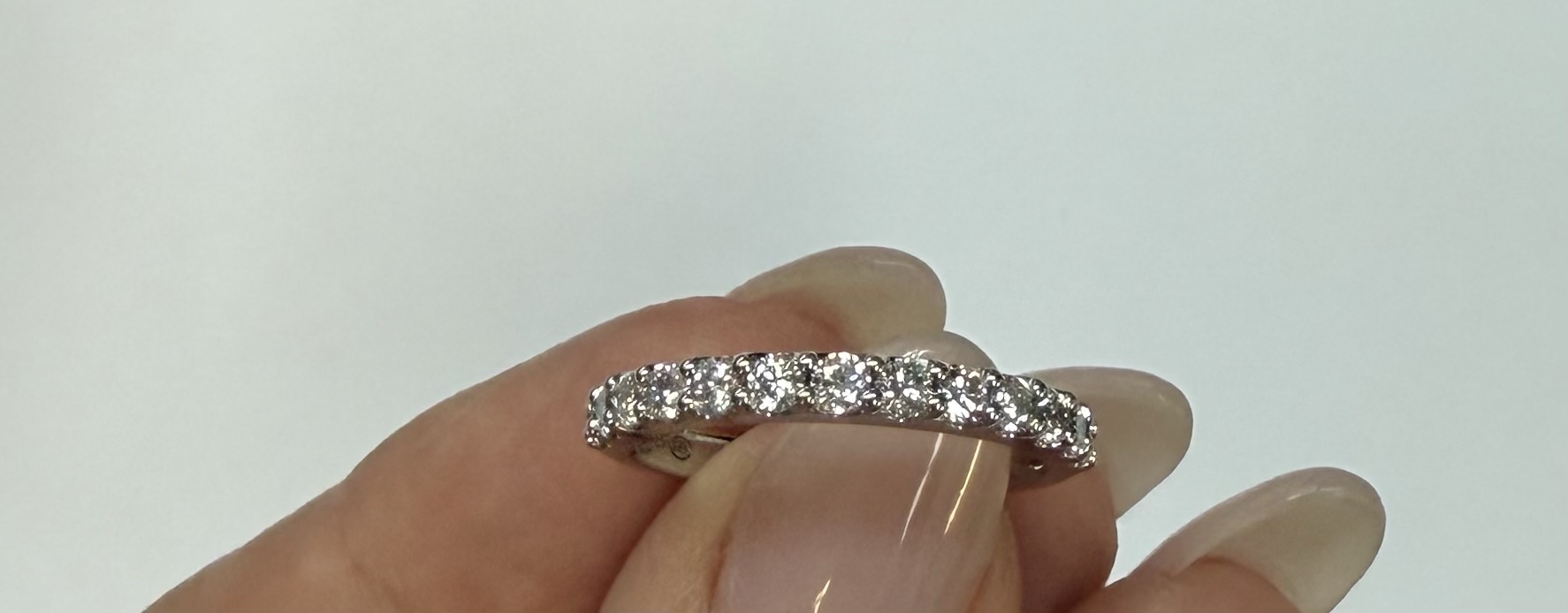 14k White Gold Shared Prong 13 Stone Genuine .58 Cttw Round Brilliant Cut Diamond Band - Image 12