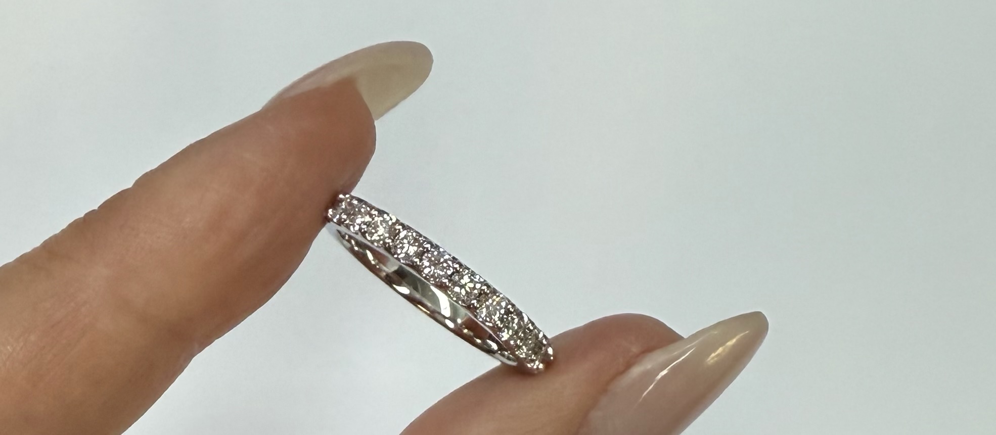 14k White Gold Shared Prong 13 Stone Genuine .58 Cttw Round Brilliant Cut Diamond Band - Image 13