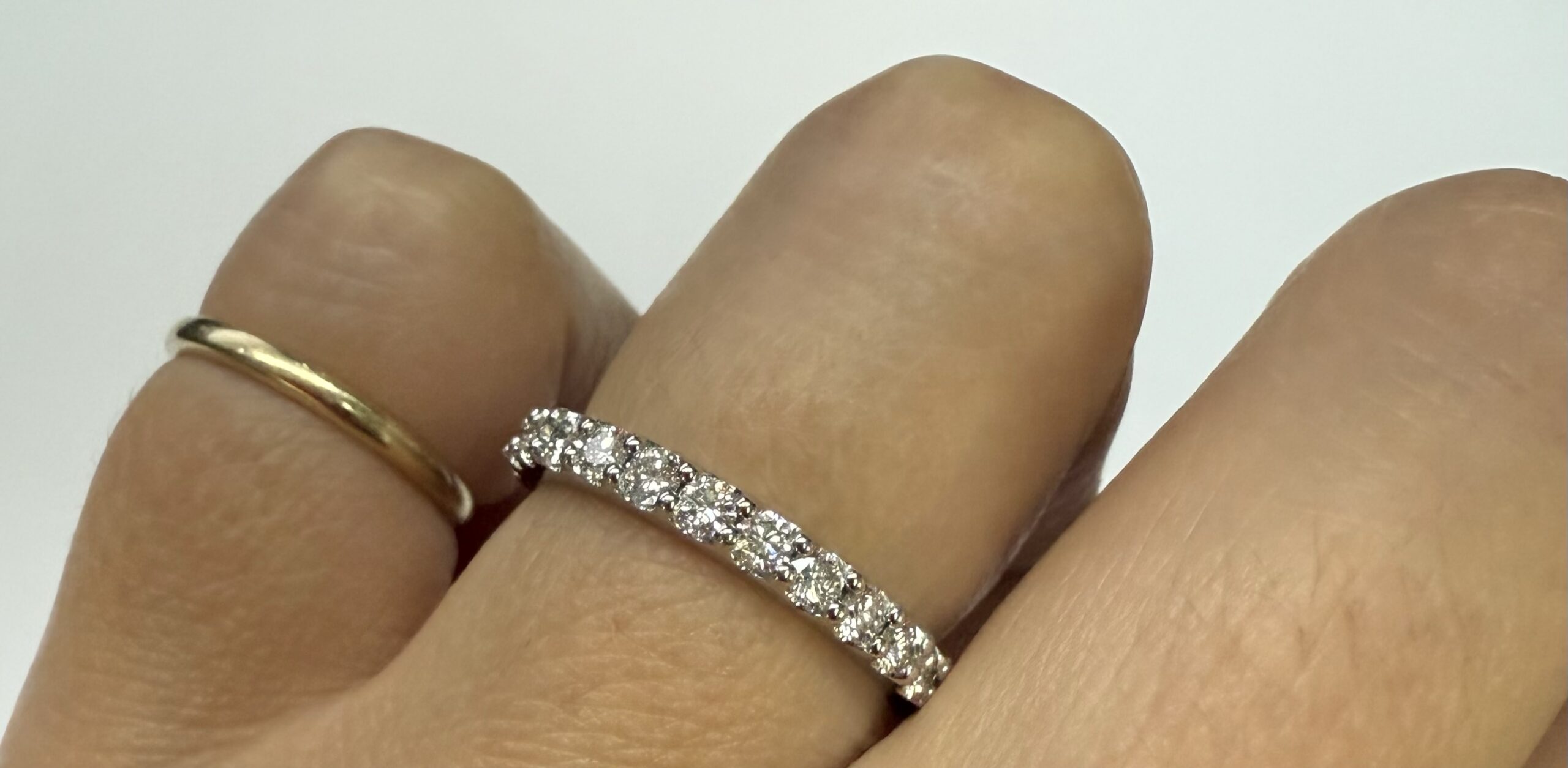 14k White Gold Shared Prong 13 Stone Genuine .58 Cttw Round Brilliant Cut Diamond Band - Image 19