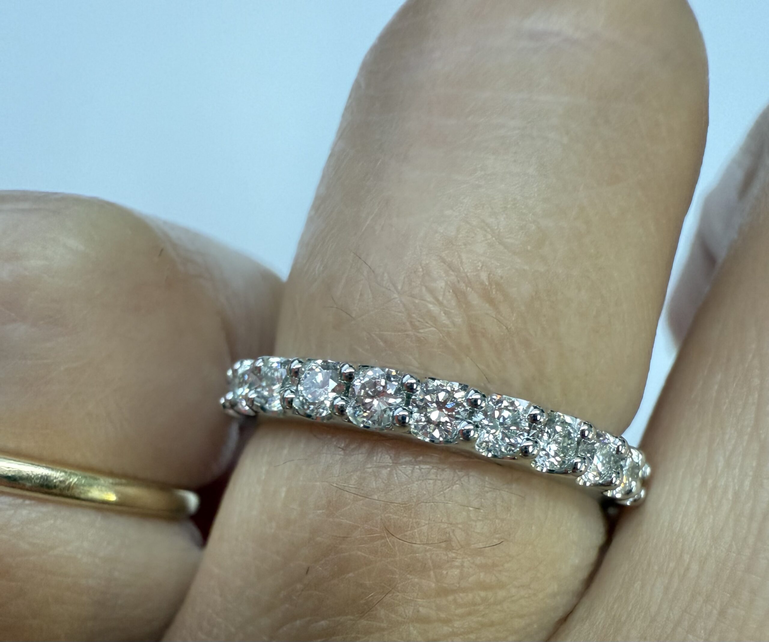 14k White Gold Shared Prong 13 Stone Genuine .58 Cttw Round Brilliant Cut Diamond Band - Image 31