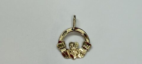 14k Yellow Gold Claddagh Pendant