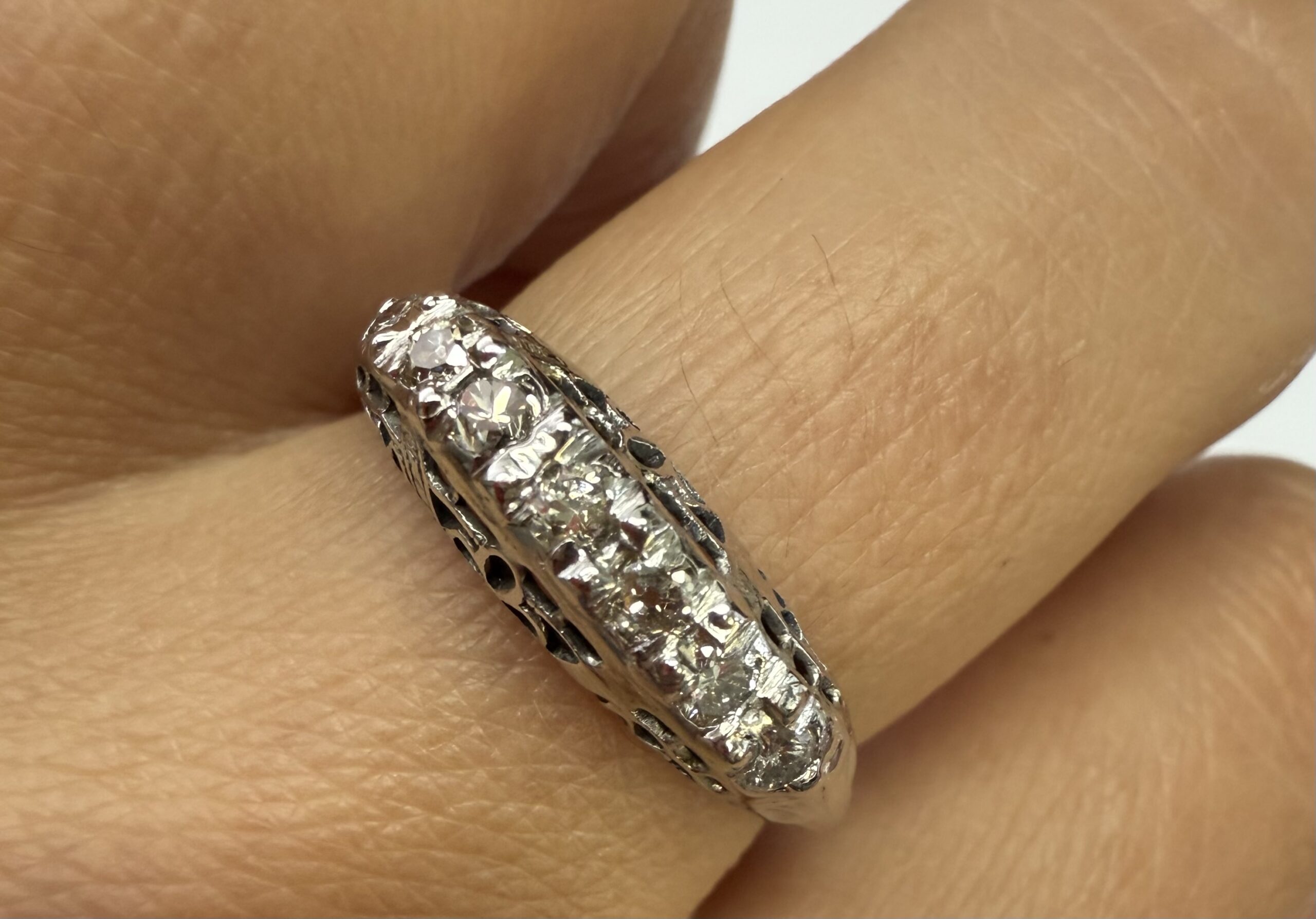 Vintage 14k White Gold Genuine Diamond 7 Stone Filigree Band - Image 14