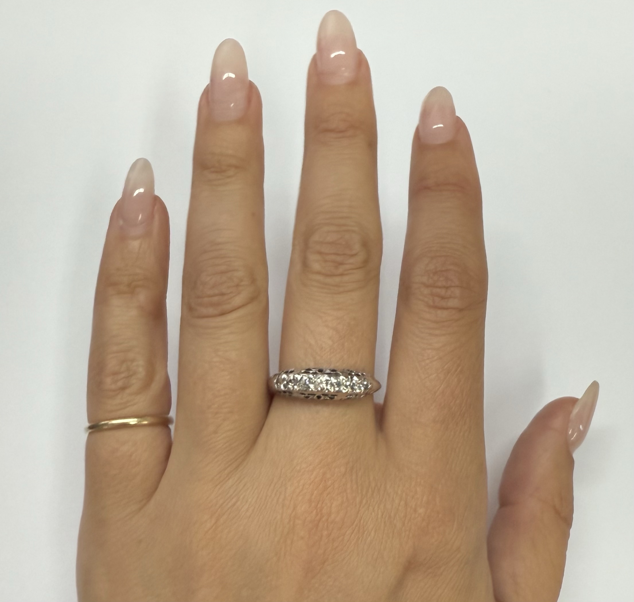 Vintage 14k White Gold Genuine Diamond 7 Stone Filigree Band - Image 20