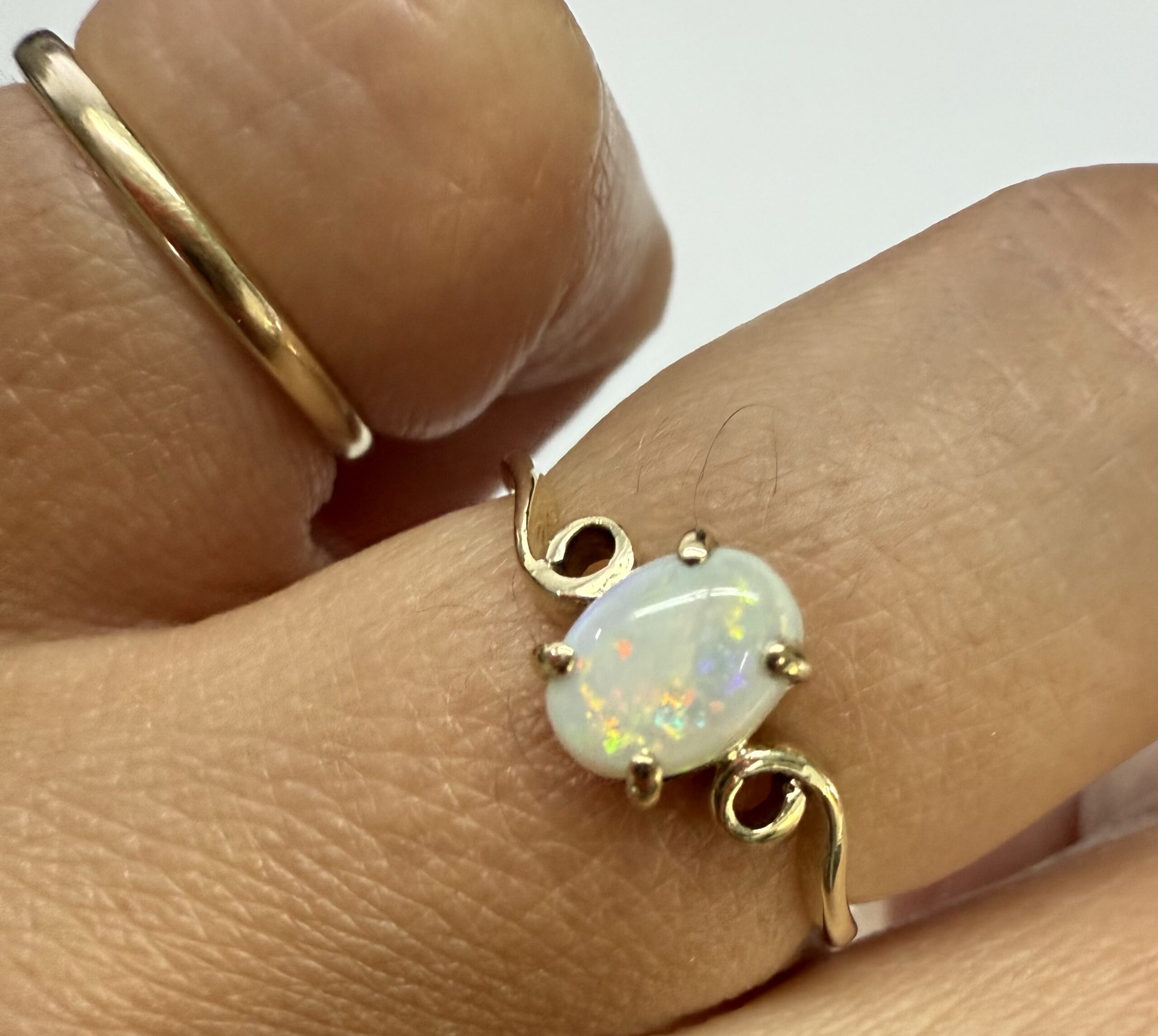 Vintage 10k Yellow Gold Genuine Opal Ring - Image 14