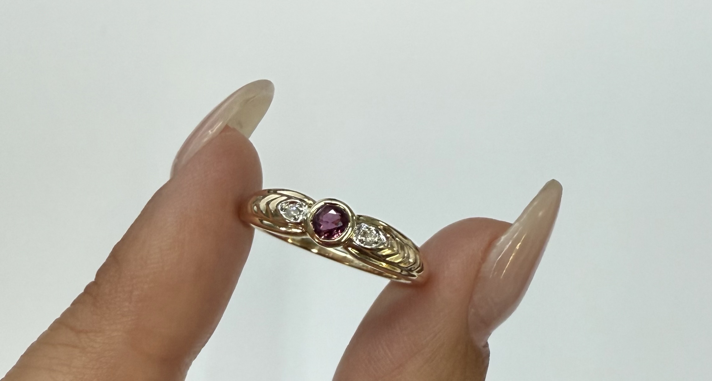 Vintage 14k Yellow Gold Bezel Set Ruby Ring - Image 6