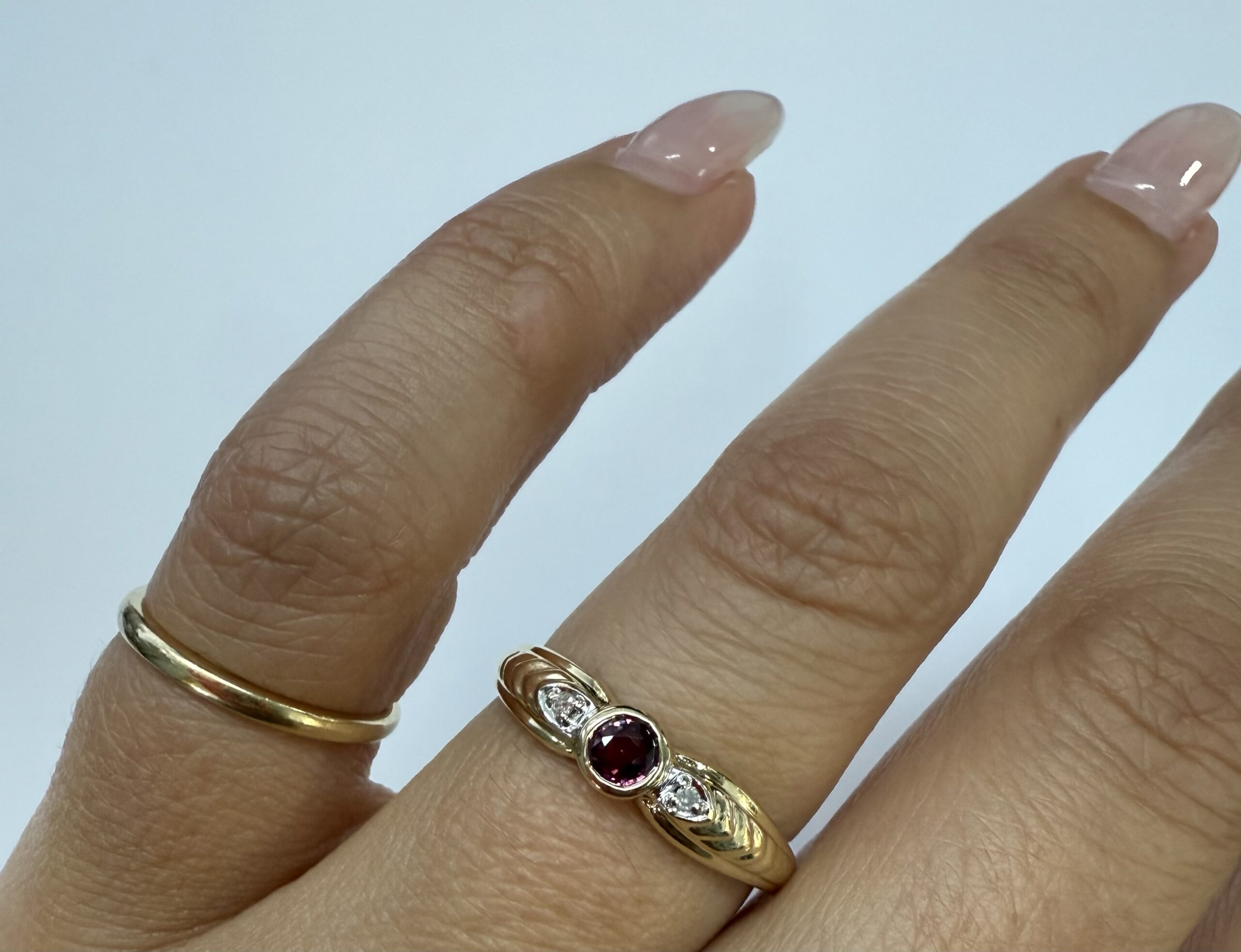Vintage 14k Yellow Gold Bezel Set Ruby Ring - Image 31