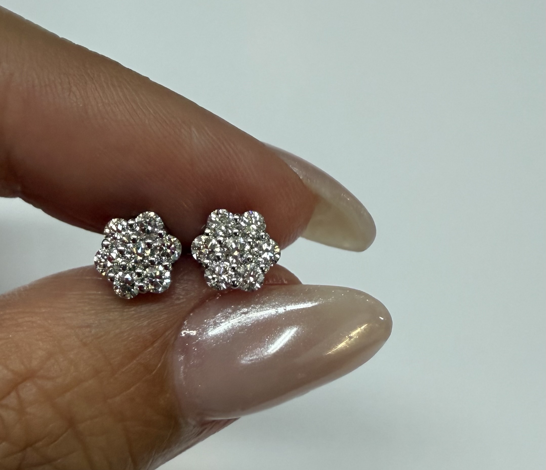 14k White Gold Genuine 1/2 Cttw Round Brilliant Cut Diamond Cluster Stud Earrings - Image 4