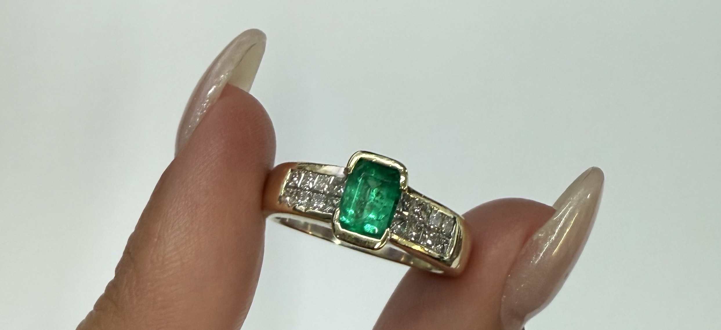 18k Yellow Gold Genuine 3/4 Cttw Emerald & 1 cttw Princess Cut Diamond Ring - Image 2