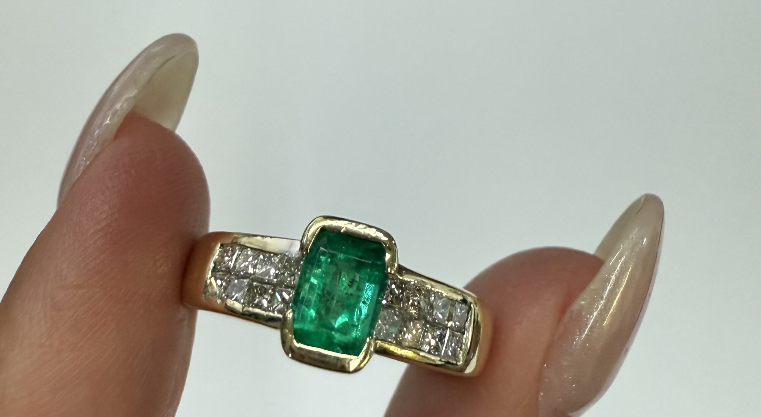 18k Yellow Gold Genuine 3/4 Cttw Emerald & 1 cttw Princess Cut Diamond Ring - Image 8