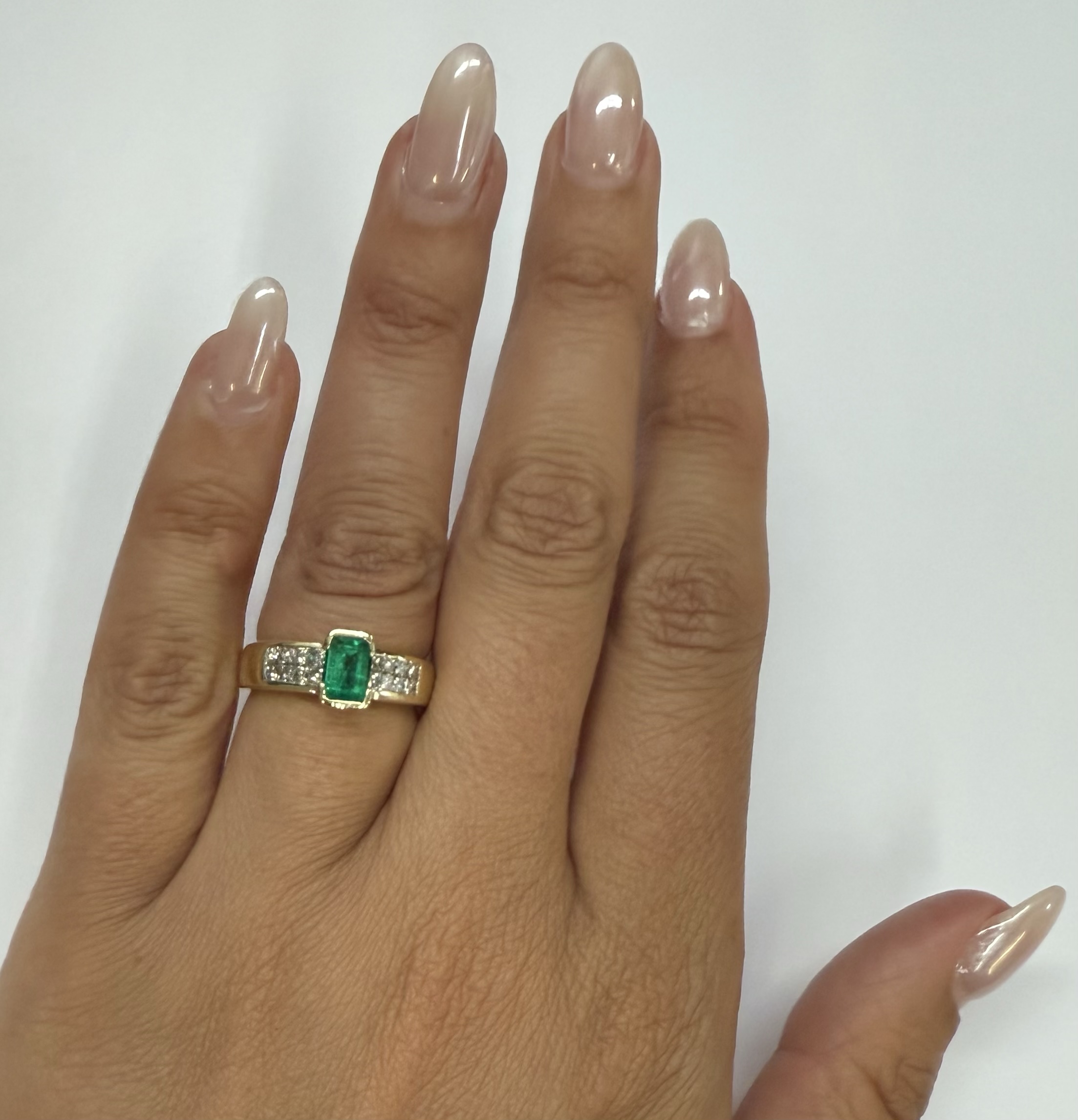 18k Yellow Gold Genuine 3/4 Cttw Emerald & 1 cttw Princess Cut Diamond Ring - Image 15