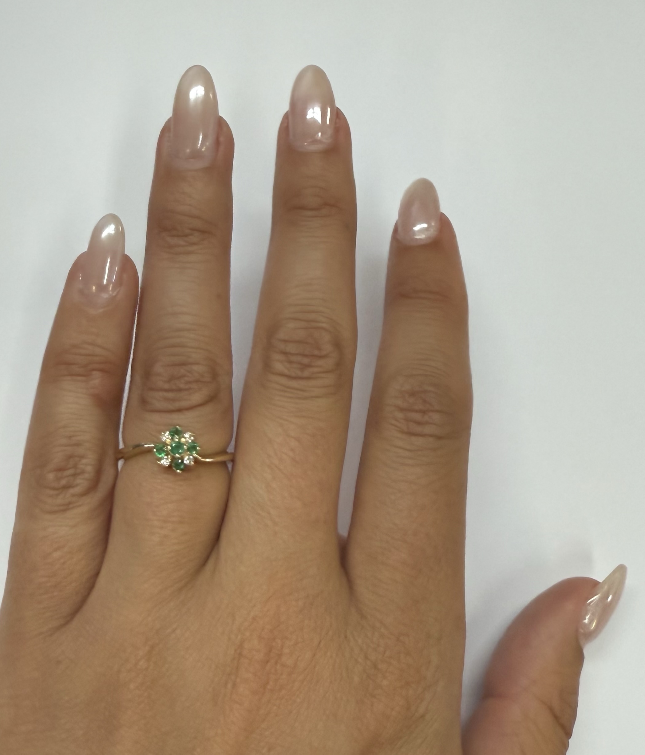 Vintage 14k Yellow Gold 1/4 Cttw Emerald & .10 Cttw Genuine Diamond Cluster Ring - Image 19