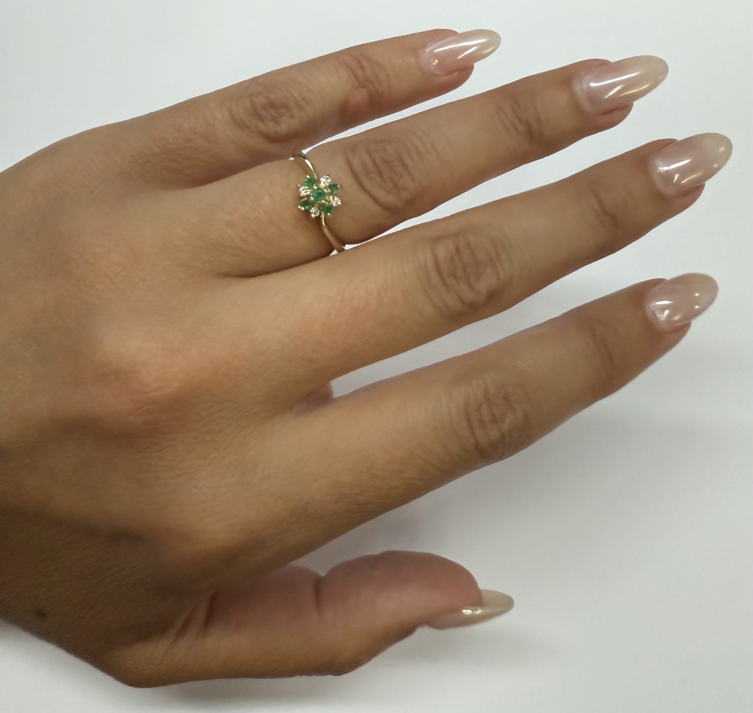 Vintage 14k Yellow Gold 1/4 Cttw Emerald & .10 Cttw Genuine Diamond Cluster Ring - Image 23