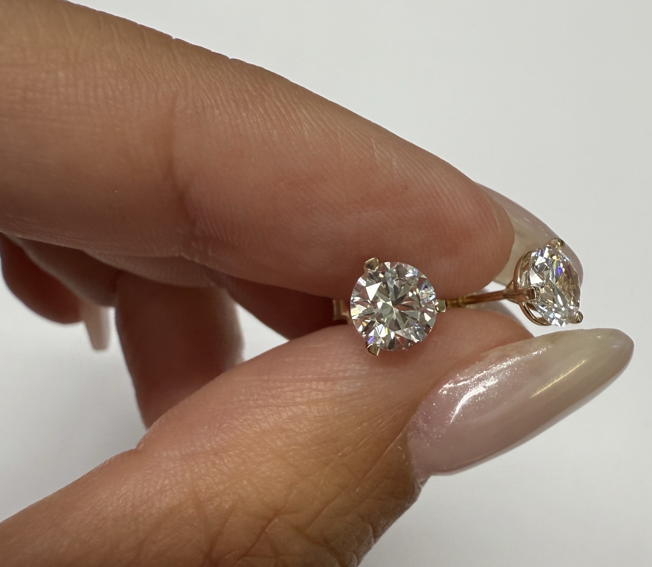 14k Yellow Gold Genuine Laboratory Grown 1.50 Cttw Round Brilliant Cut Diamond Stud Earrings - Image 7