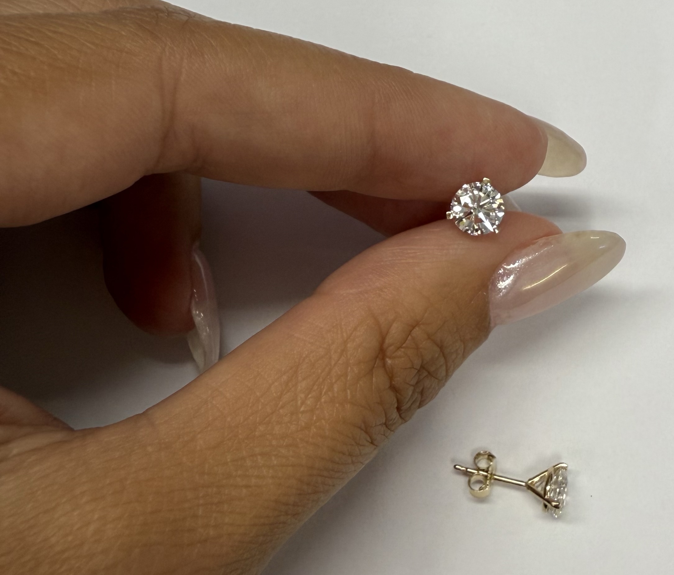 14k Yellow Gold Genuine Laboratory Grown 1.50 Cttw Round Brilliant Cut Diamond Stud Earrings - Image 11