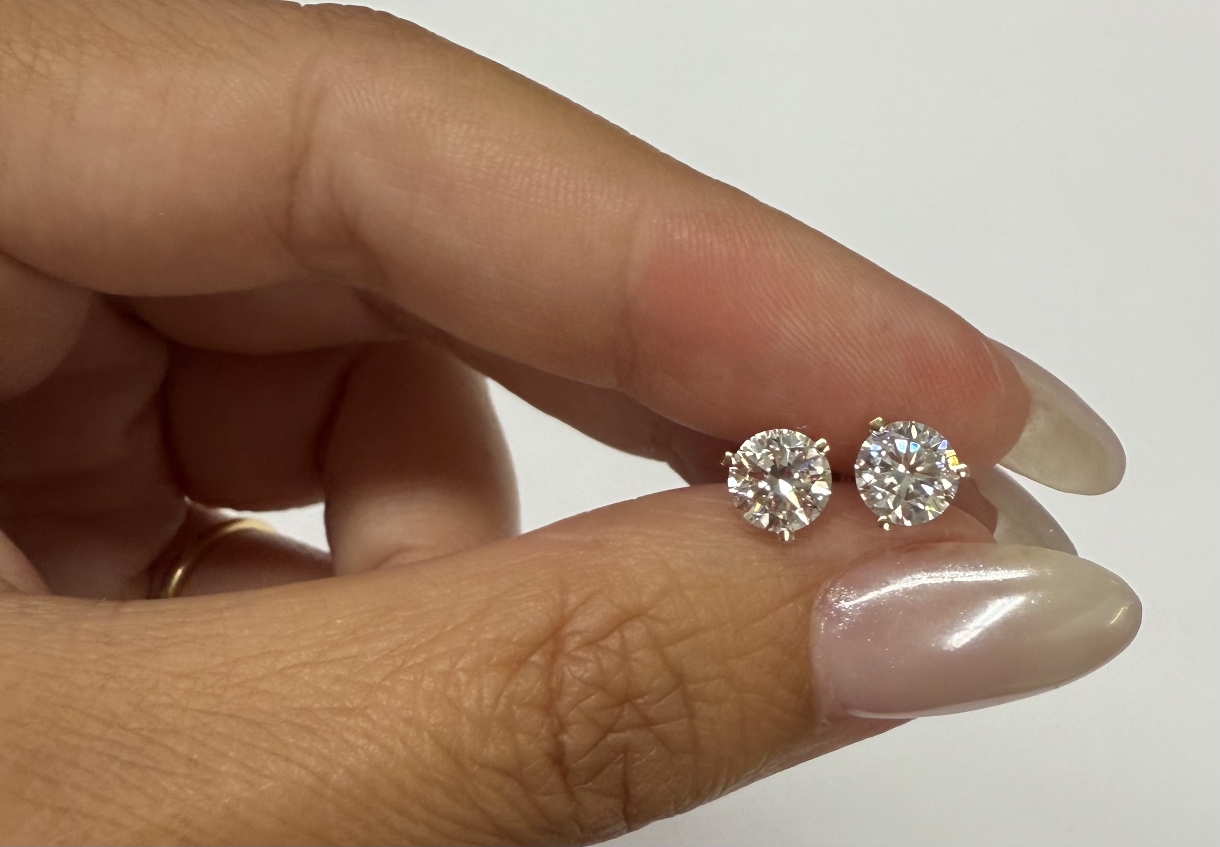 14k Yellow Gold Genuine Laboratory Grown 1.50 Cttw Round Brilliant Cut Diamond Stud Earrings
