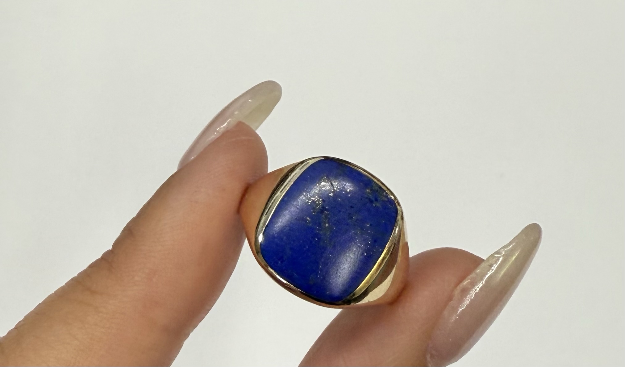 Vintage 14k Yellow Gold Genuine Lapis Signet Ring - Image 2