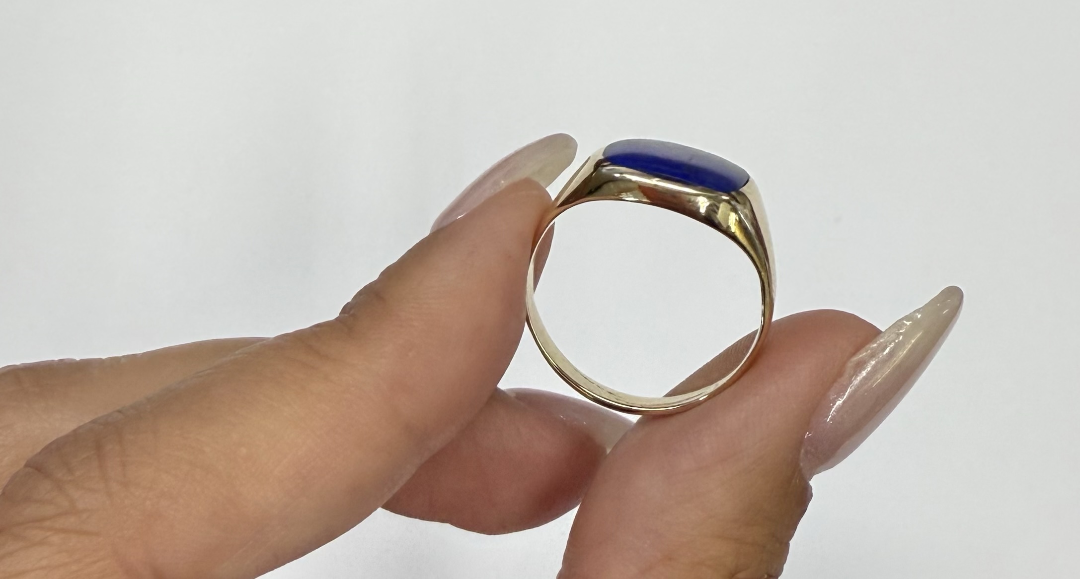 Vintage 14k Yellow Gold Genuine Lapis Signet Ring - Image 8