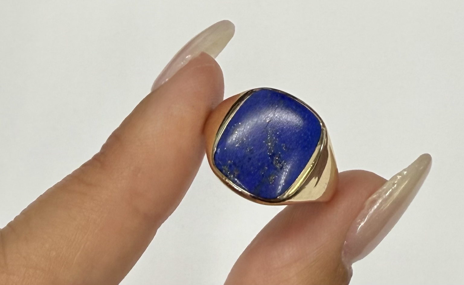 Vintage 14k Yellow Gold Genuine Lapis Signet Ring - Image 12