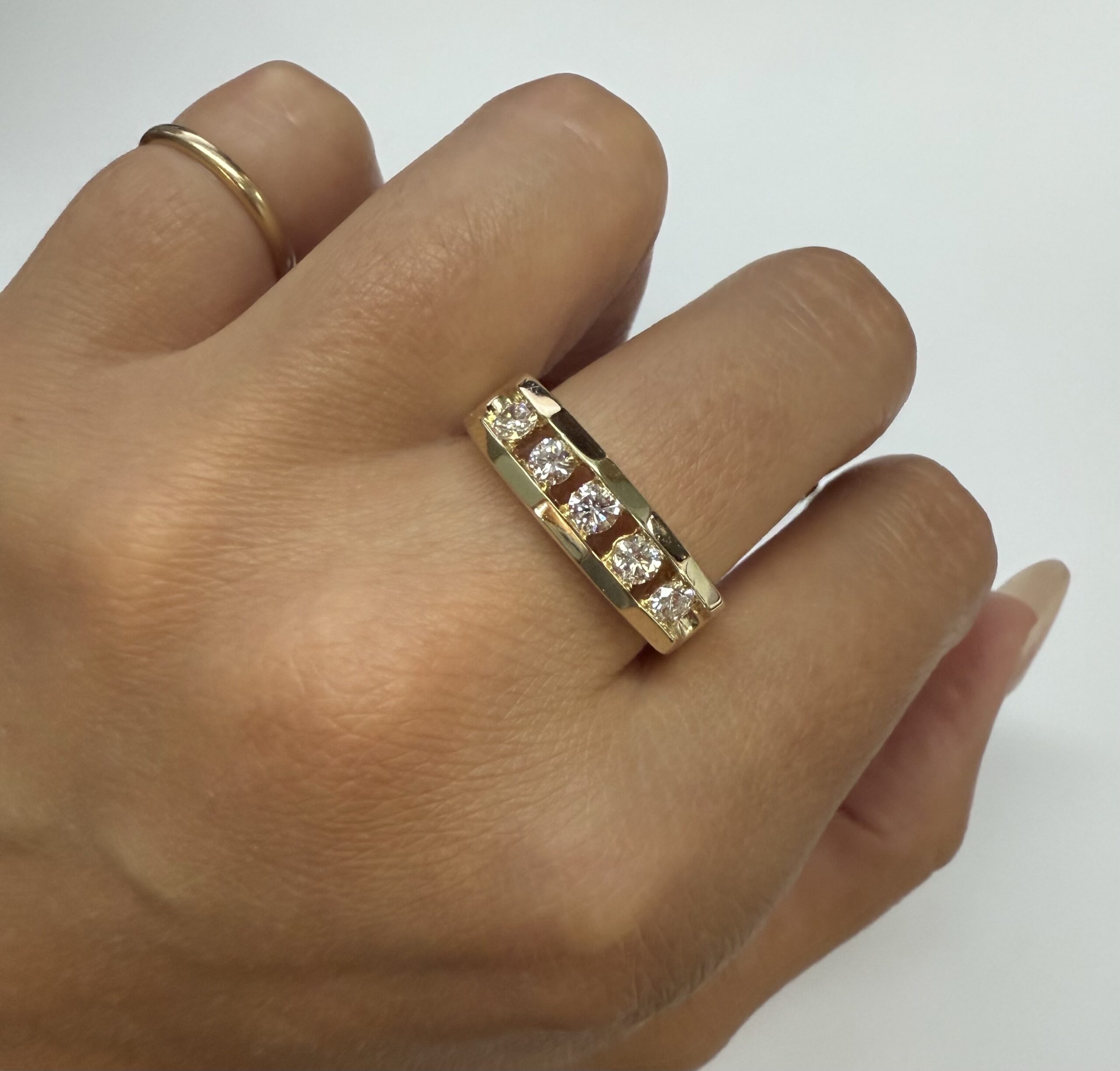 Gent's Vintage 14k Yellow Gold 5 Stone Genuine 3/4 Carat Diamond Band - Image 18