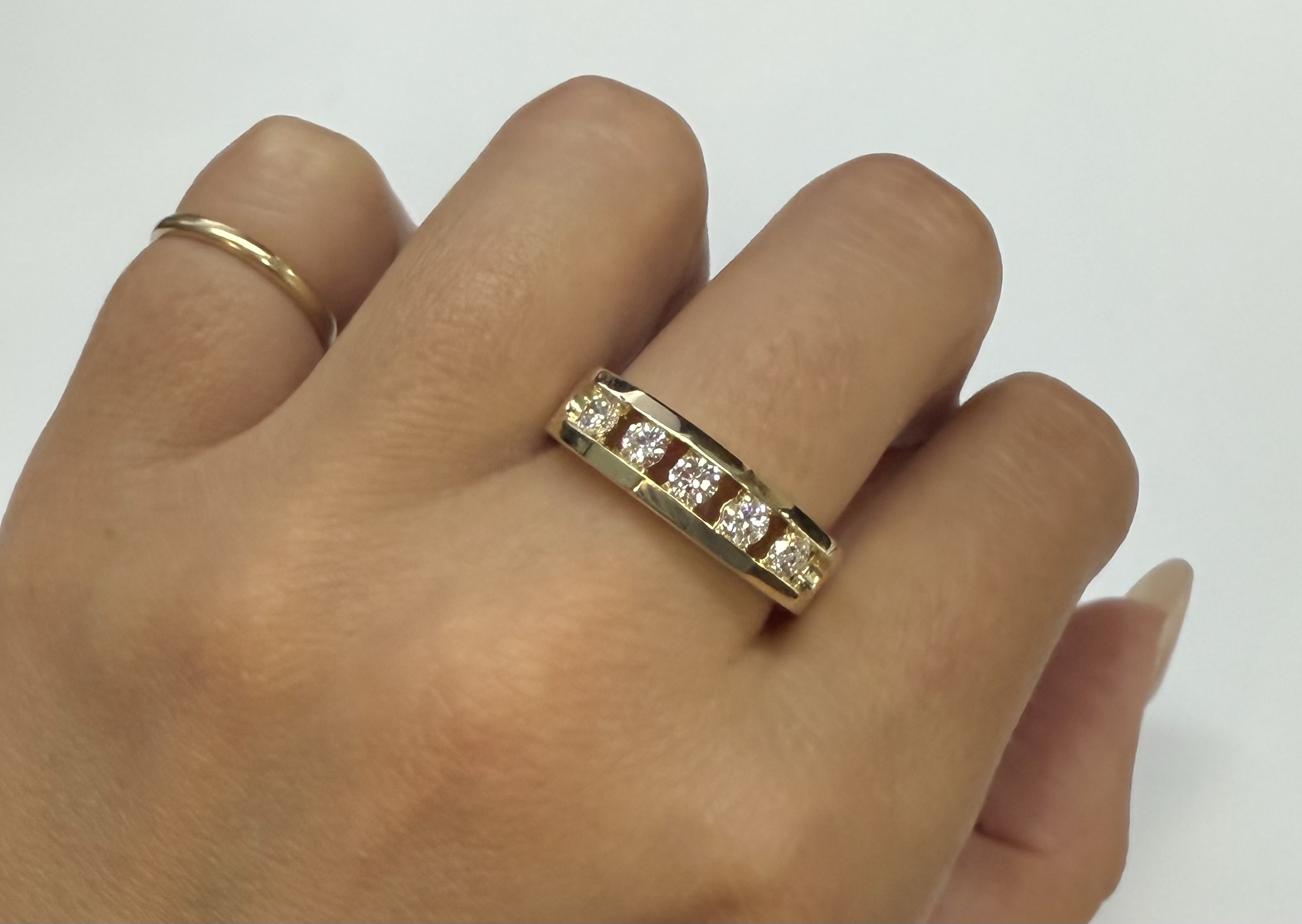 Gent's Vintage 14k Yellow Gold 5 Stone Genuine 3/4 Carat Diamond Band - Image 25