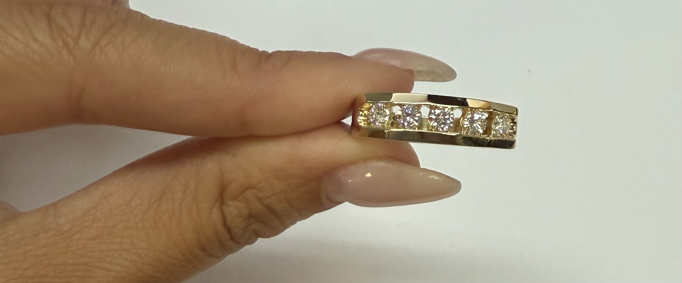 Gent's Vintage 14k Yellow Gold 5 Stone Genuine 3/4 Carat Diamond Band - Image 26