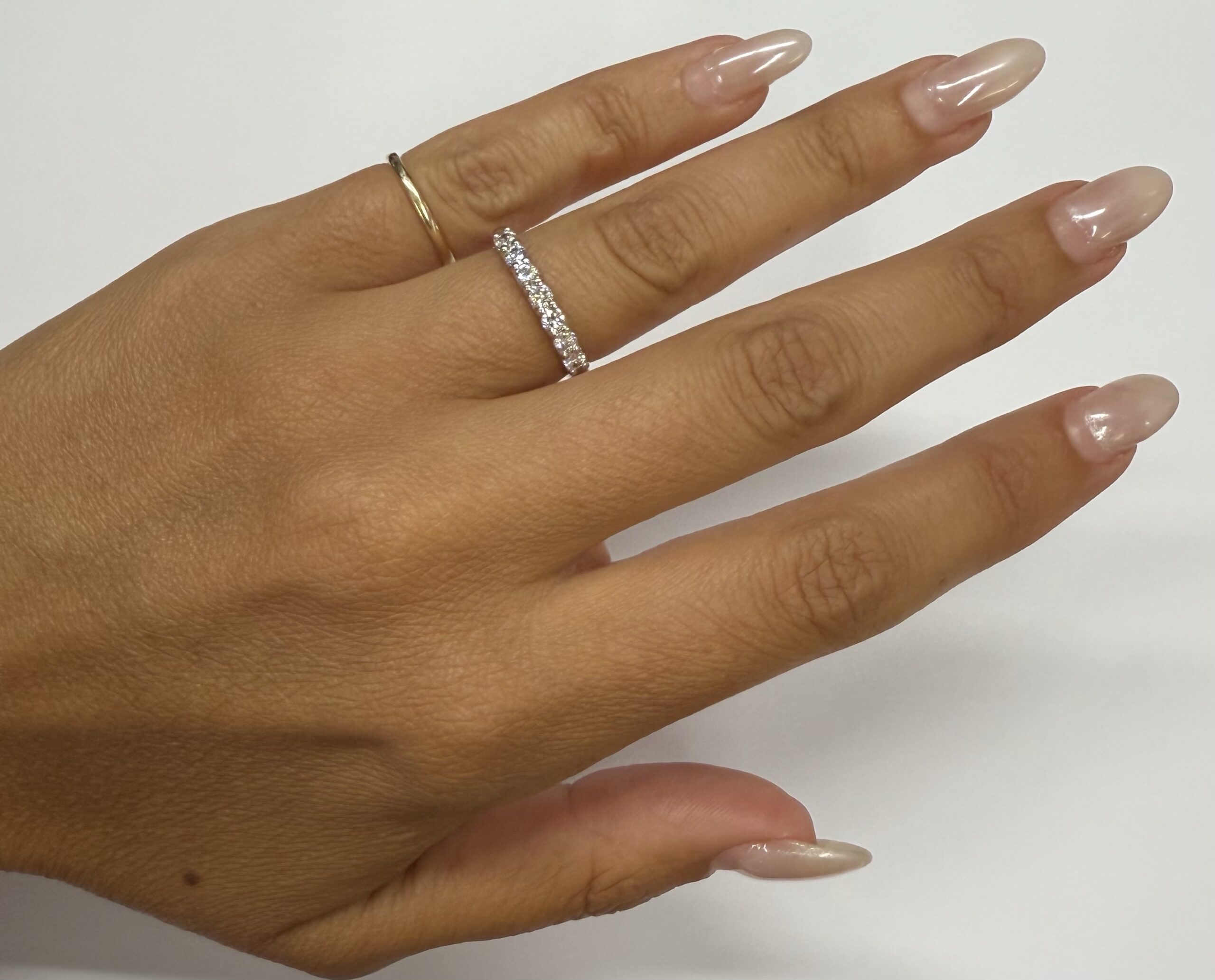 14k White Gold 7 Stone Genuine .48 Cttw Round Brilliant Cut Diamond Band - Image 6