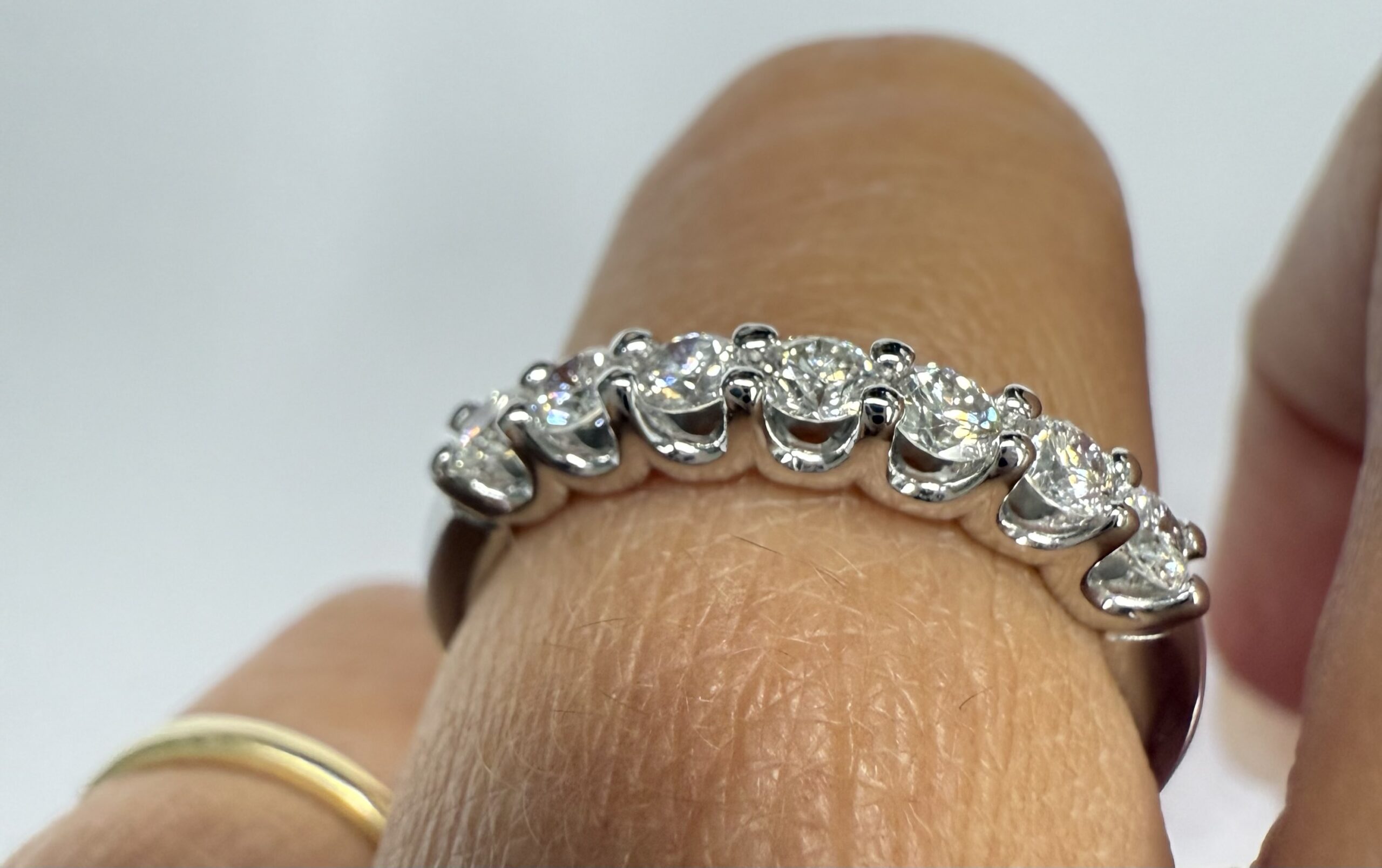 14k White Gold 7 Stone Genuine .48 Cttw Round Brilliant Cut Diamond Band - Image 22