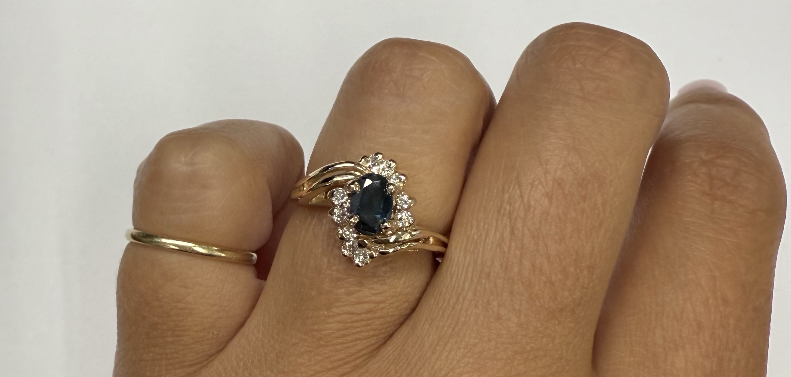 Vintage 14k Yellow Gold Sapphire & Diamond Cluster Ring - Image 12