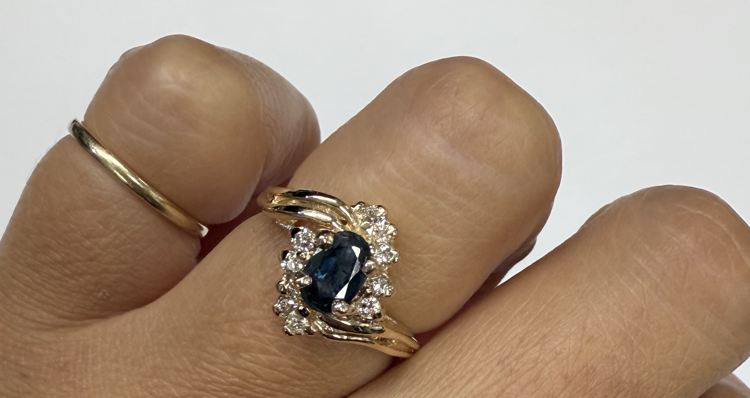 Vintage 14k Yellow Gold Sapphire & Diamond Cluster Ring - Image 22