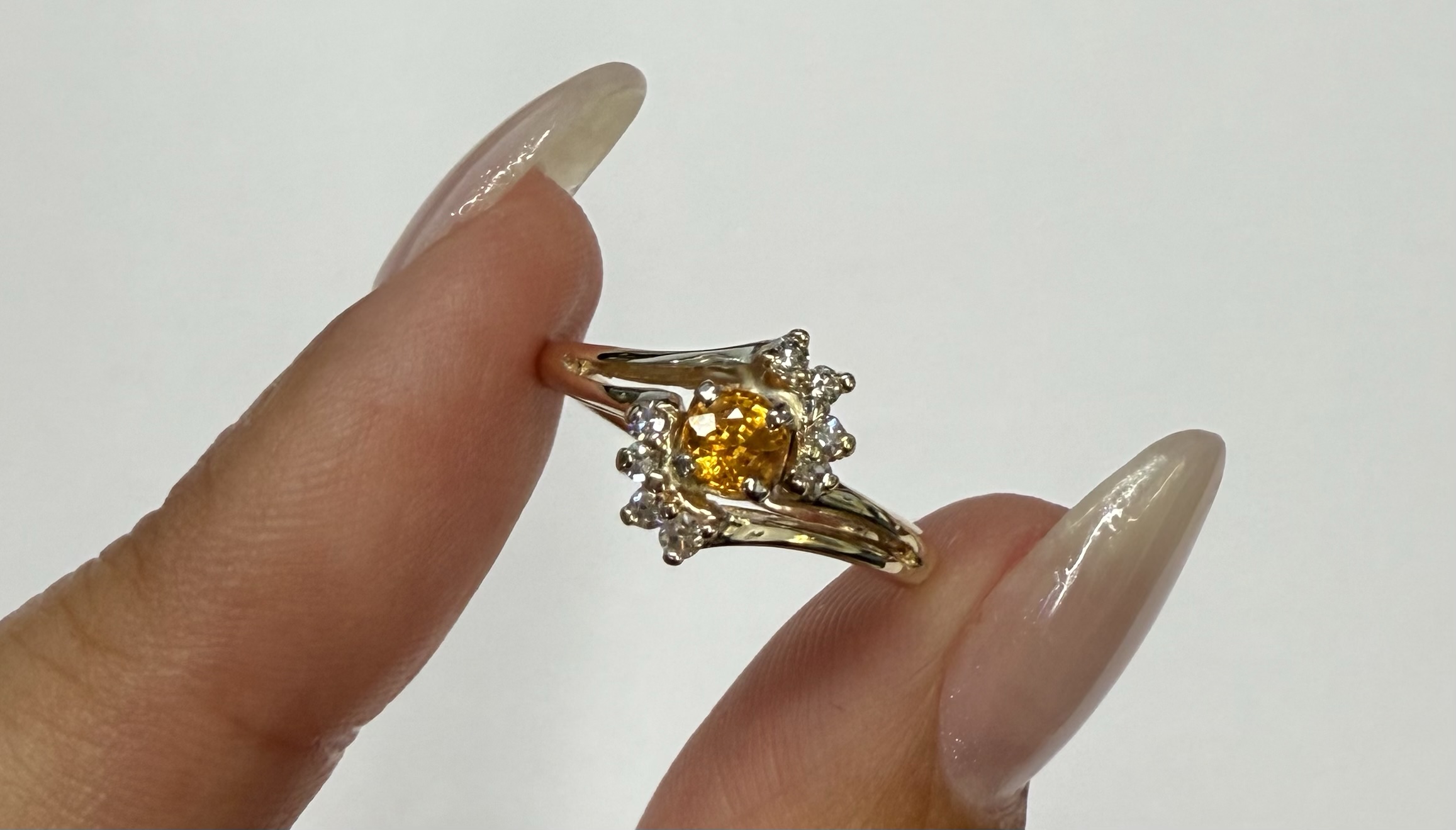 Vintage 14k Yellow Gold Genuine .32 Cttw Yellow Sapphire & Diamond Cluster Ring