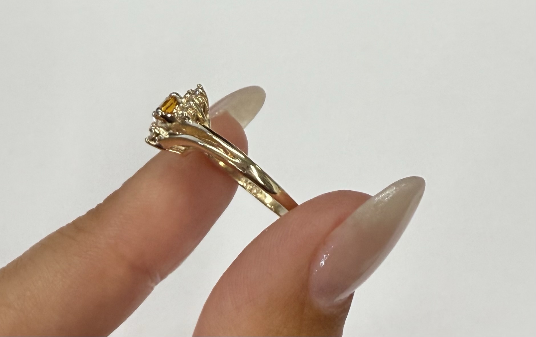 Vintage 14k Yellow Gold Genuine .32 Cttw Yellow Sapphire & Diamond Cluster Ring - Image 9