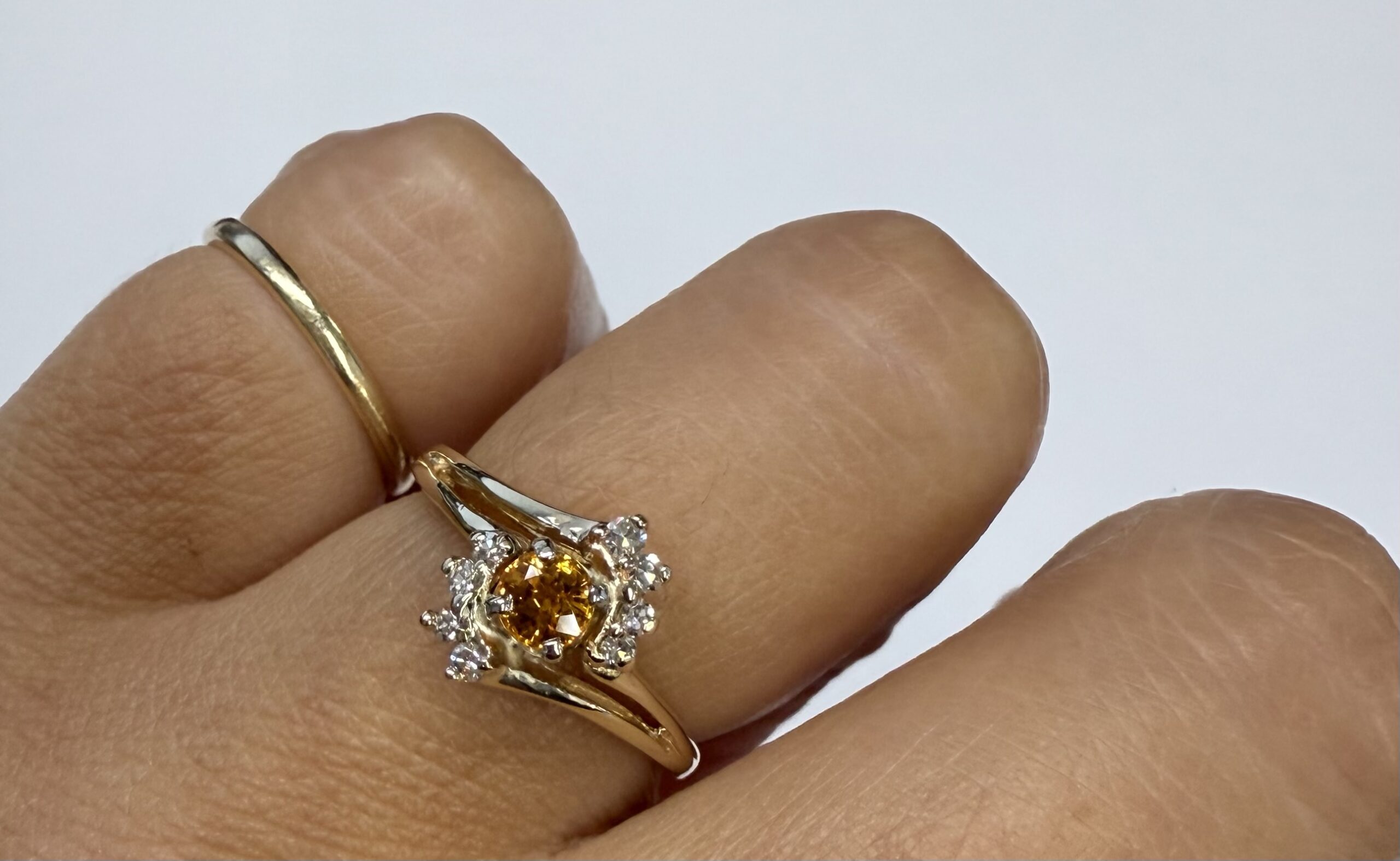 Vintage 14k Yellow Gold Genuine .32 Cttw Yellow Sapphire & Diamond Cluster Ring - Image 27