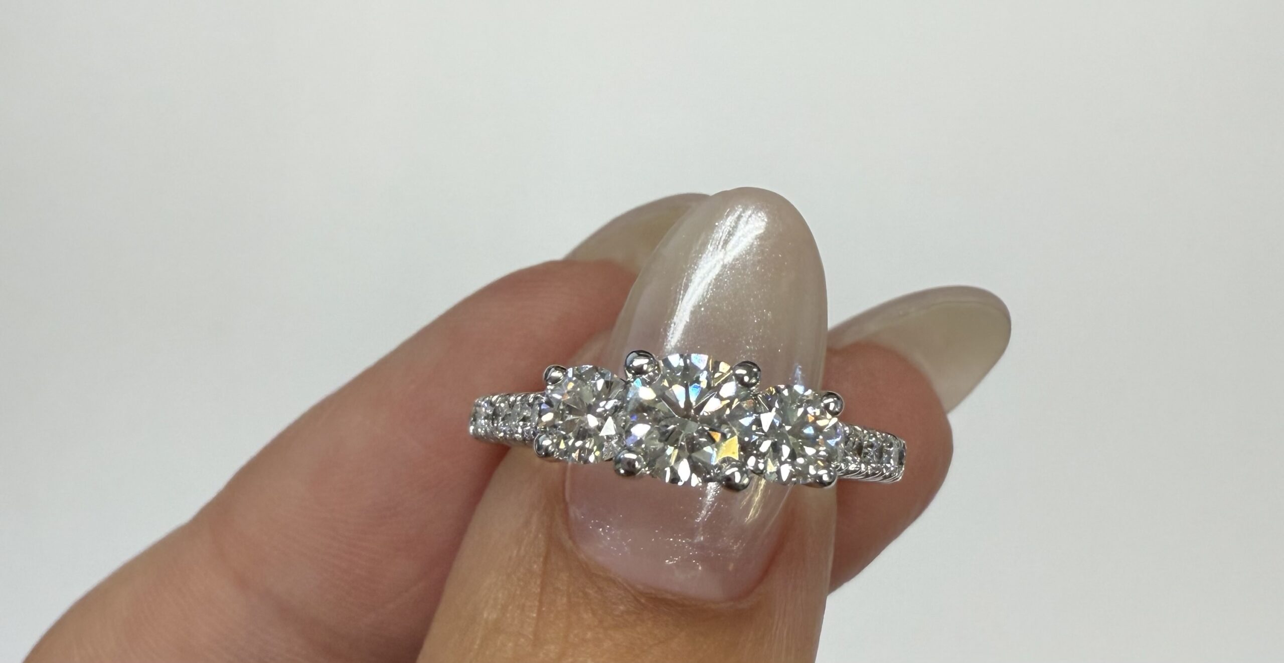 14k White Gold Genuine .80 Cttw Round Brilliant Cut Diamond 3 Stone Ring - Image 17