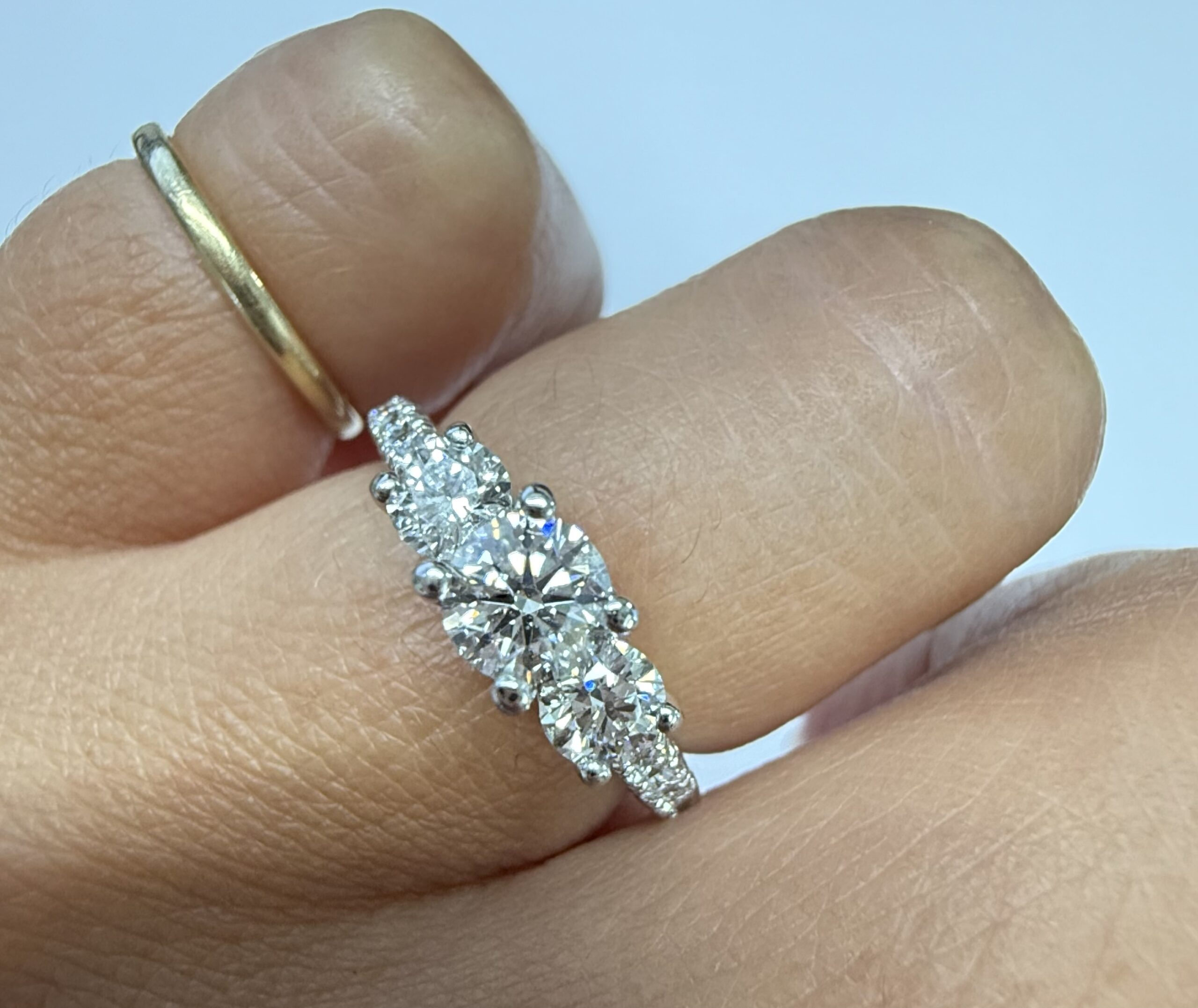 14k White Gold Genuine .80 Cttw Round Brilliant Cut Diamond 3 Stone Ring - Image 38