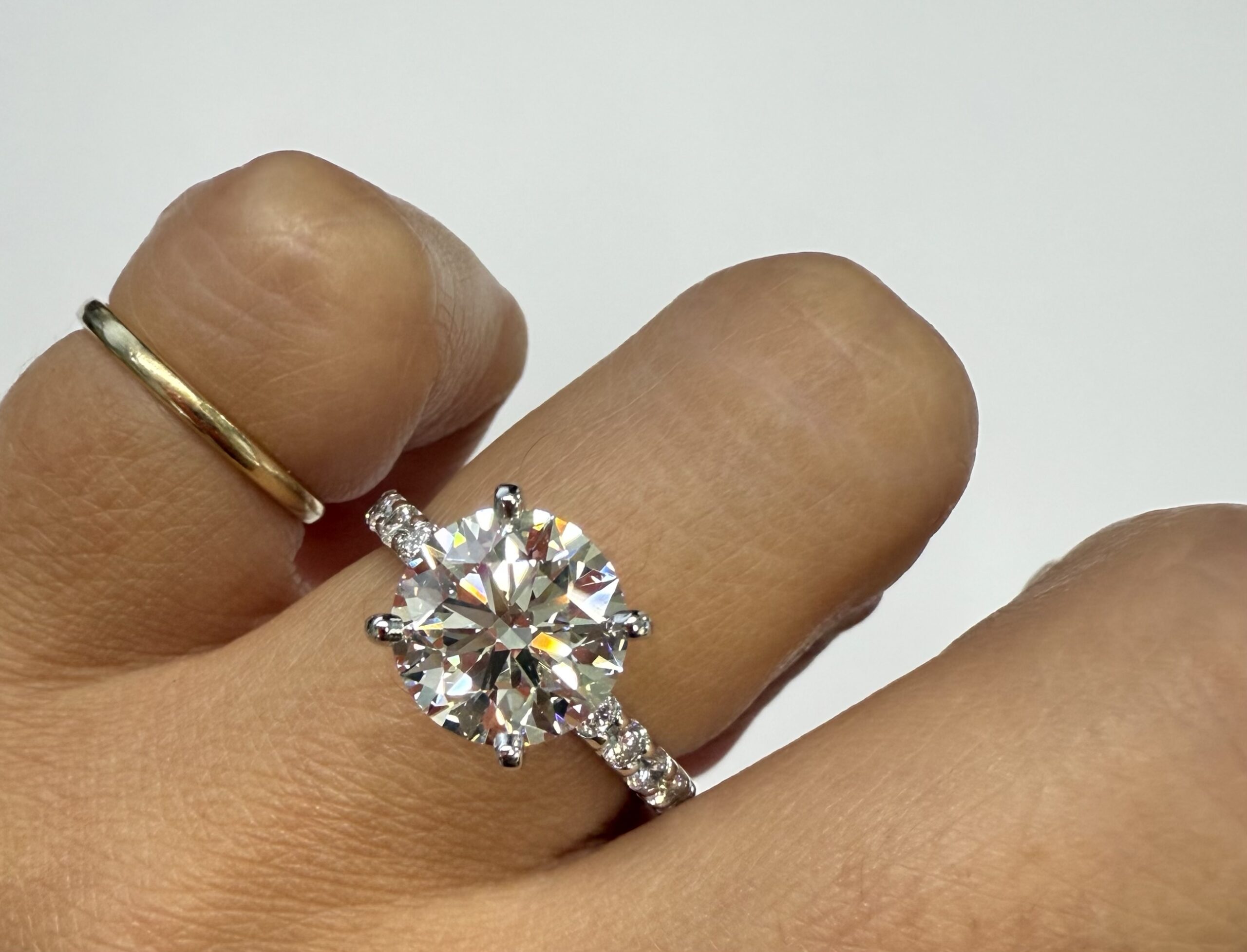 14k White Gold 3.02 Carat Lab Grown Round Brilliant Cut Diamond Solitaire - Image 31