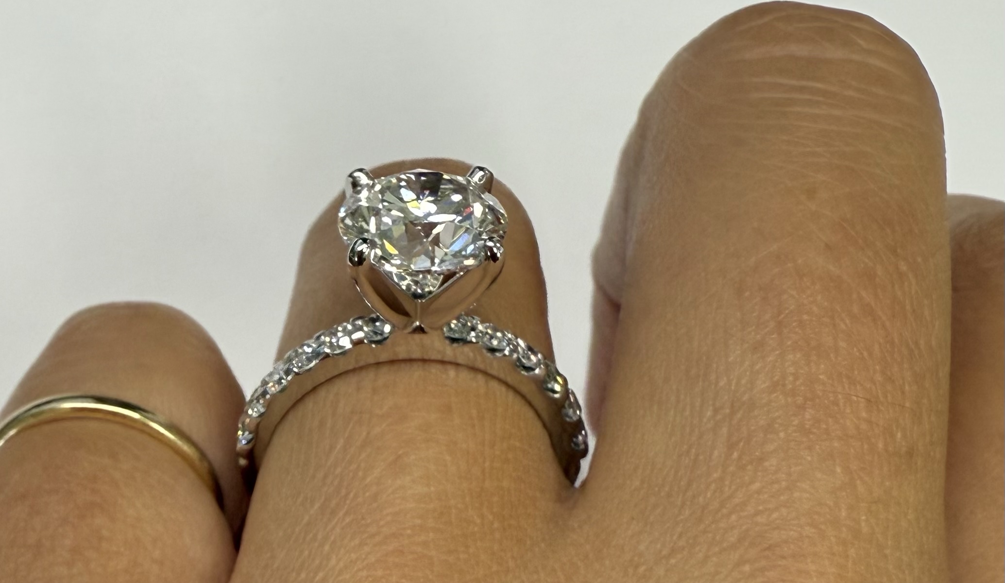 14k White Gold 3.02 Carat Lab Grown Round Brilliant Cut Diamond Solitaire - Image 35