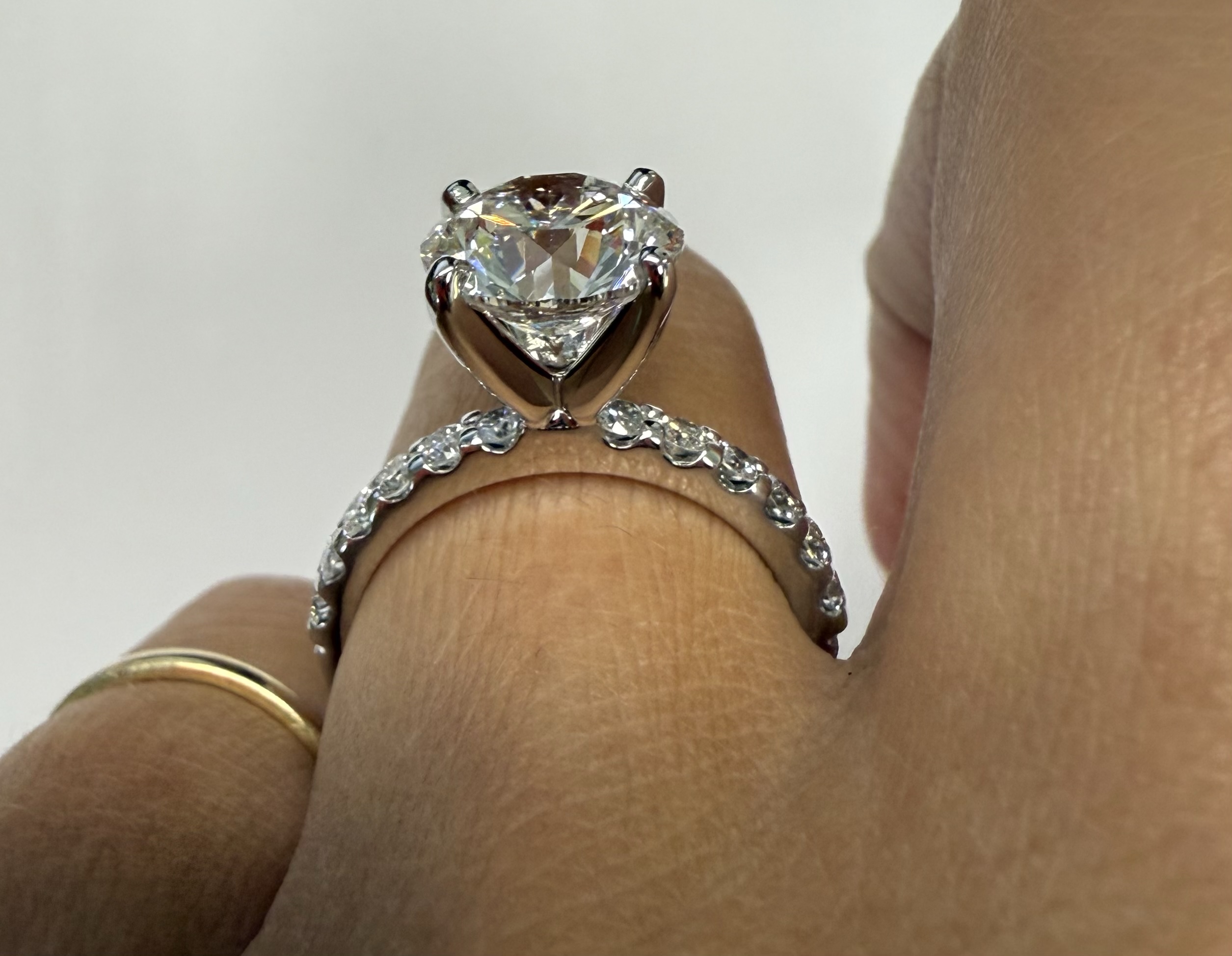 14k White Gold 3.02 Carat Lab Grown Round Brilliant Cut Diamond Solitaire - Image 36