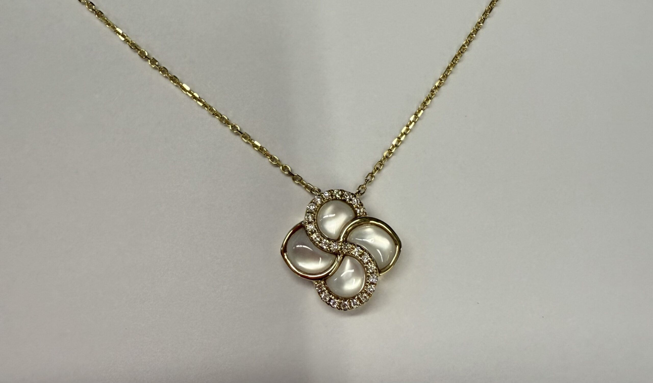 14k Yellow Gold Genuine 1.45 Cttw Mother of Pearl & Diamond Cluster Pendant - Image 3