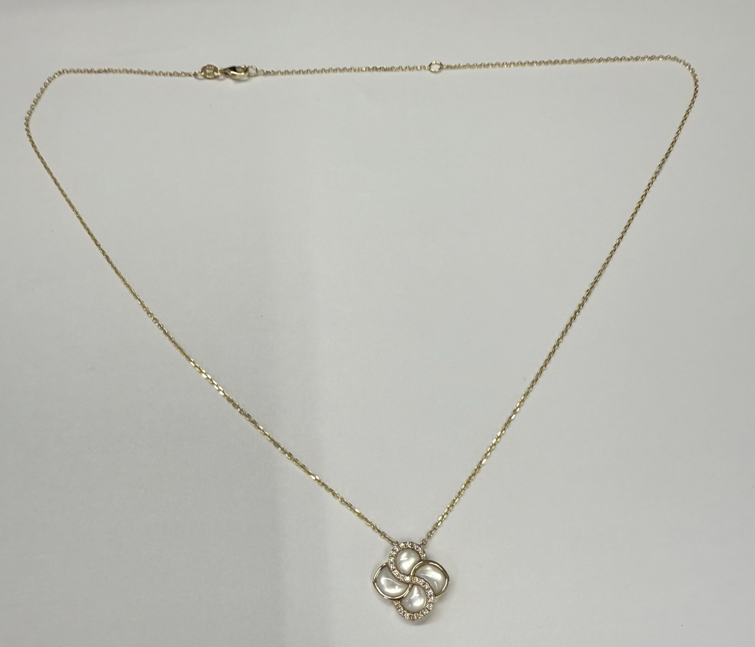 14k Yellow Gold Genuine 1.45 Cttw Mother of Pearl & Diamond Cluster Pendant - Image 9